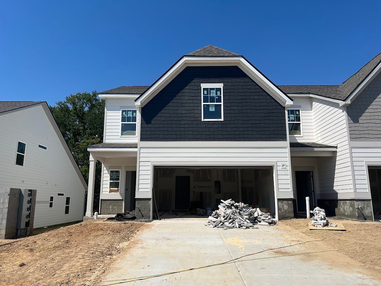 1217 Bronte Dr — photo