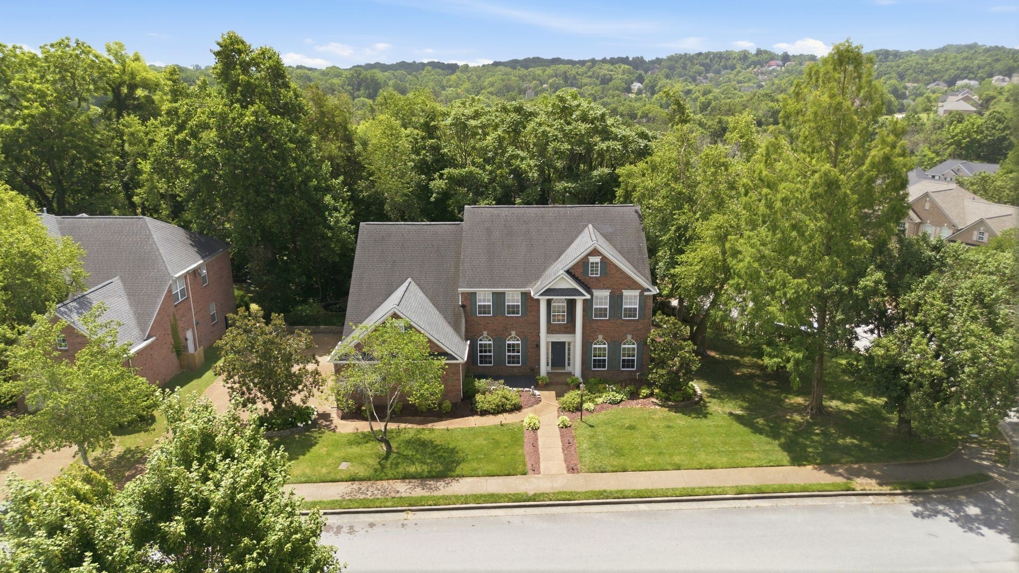 7001 Stone Run Dr — photo