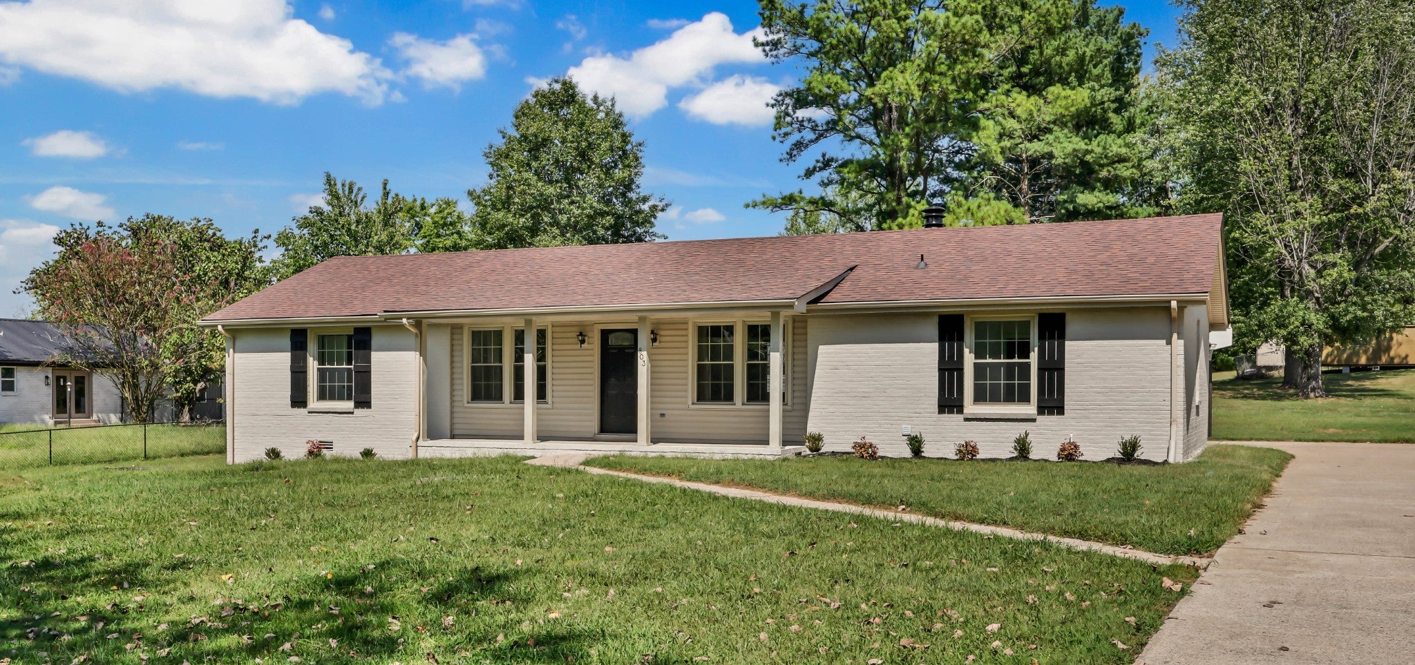 803 Laurel Dr — photo