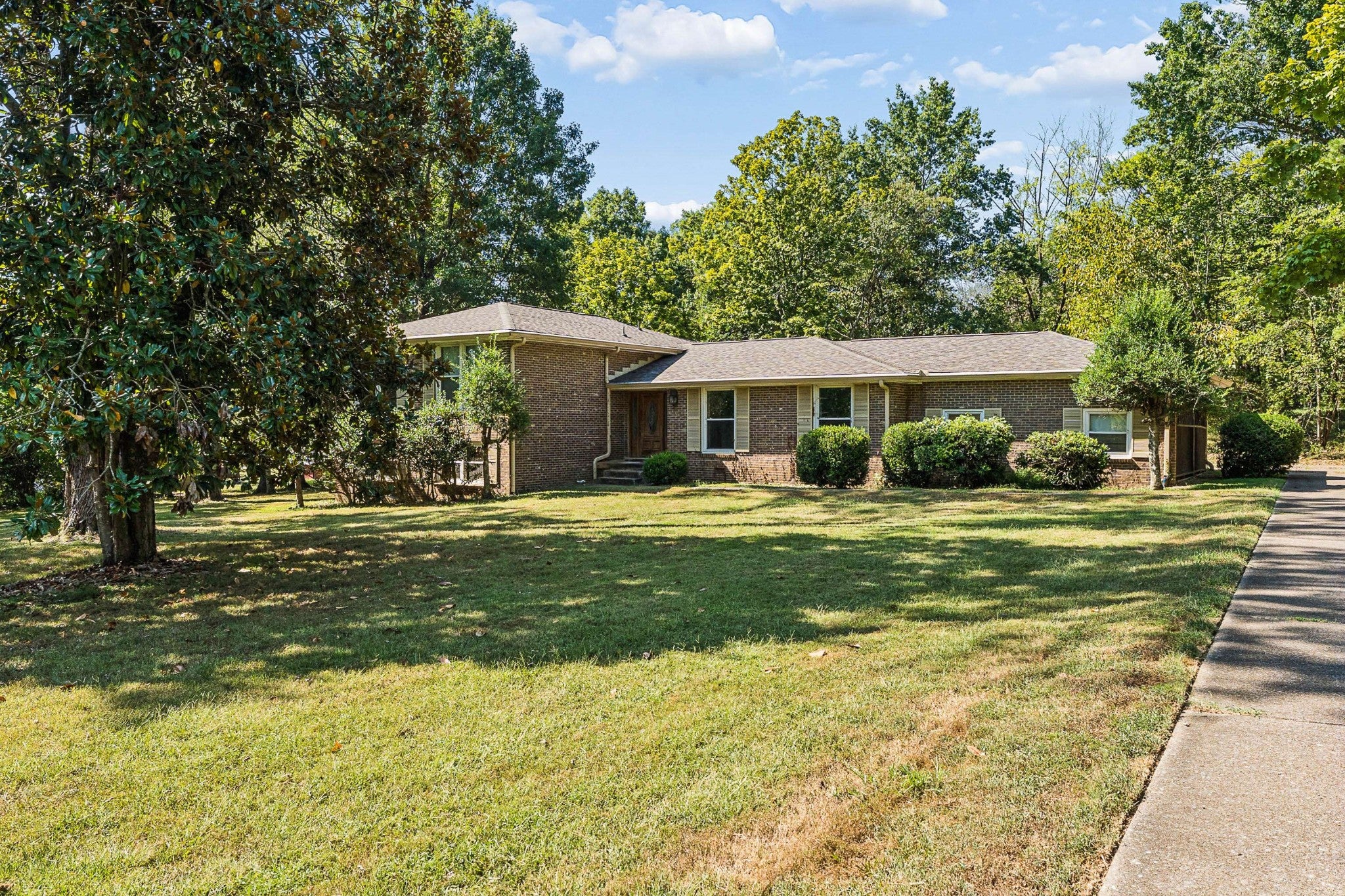 1203 Montpier Dr — photo