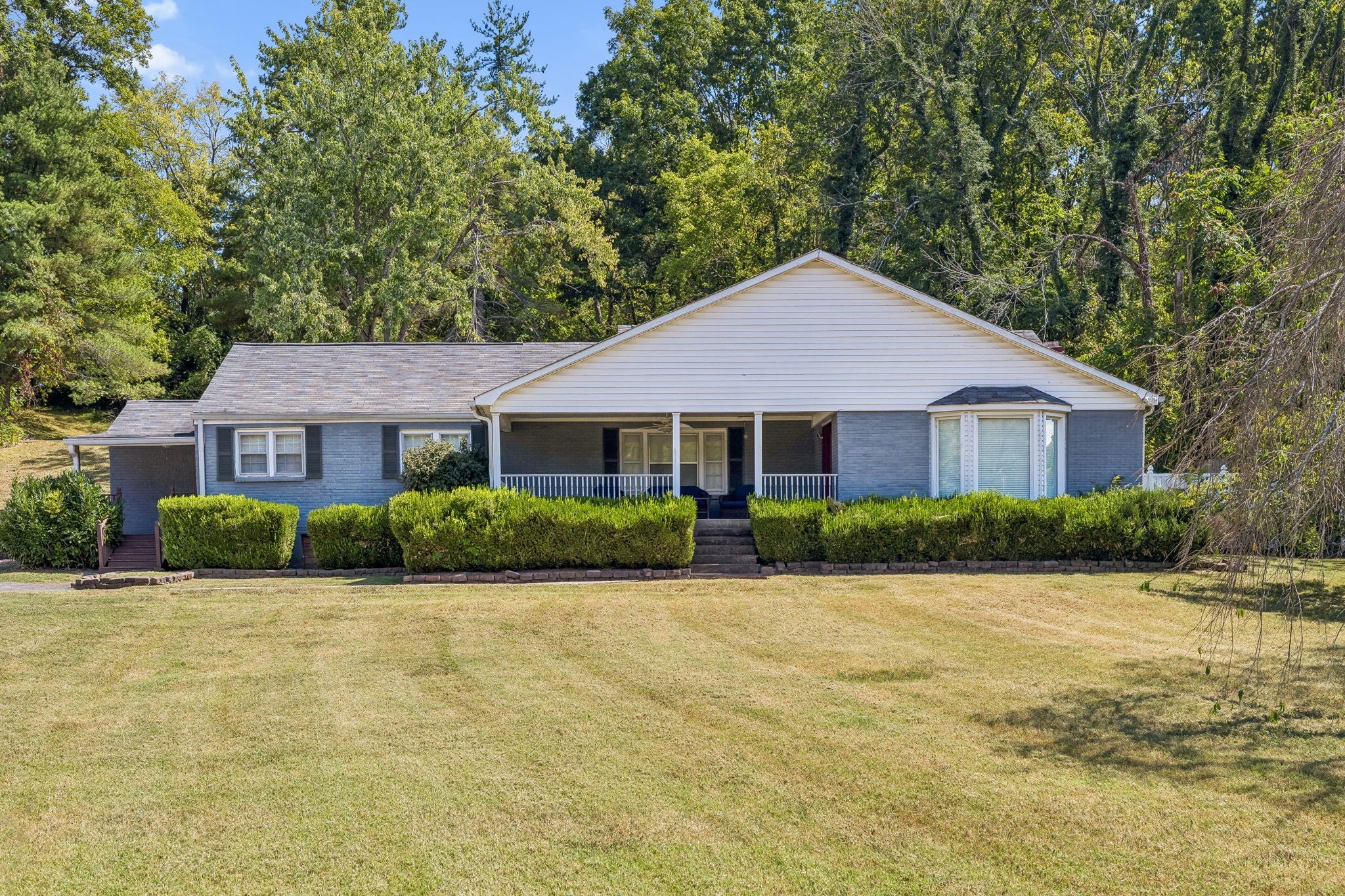 1332 S Dickerson Rd — photo