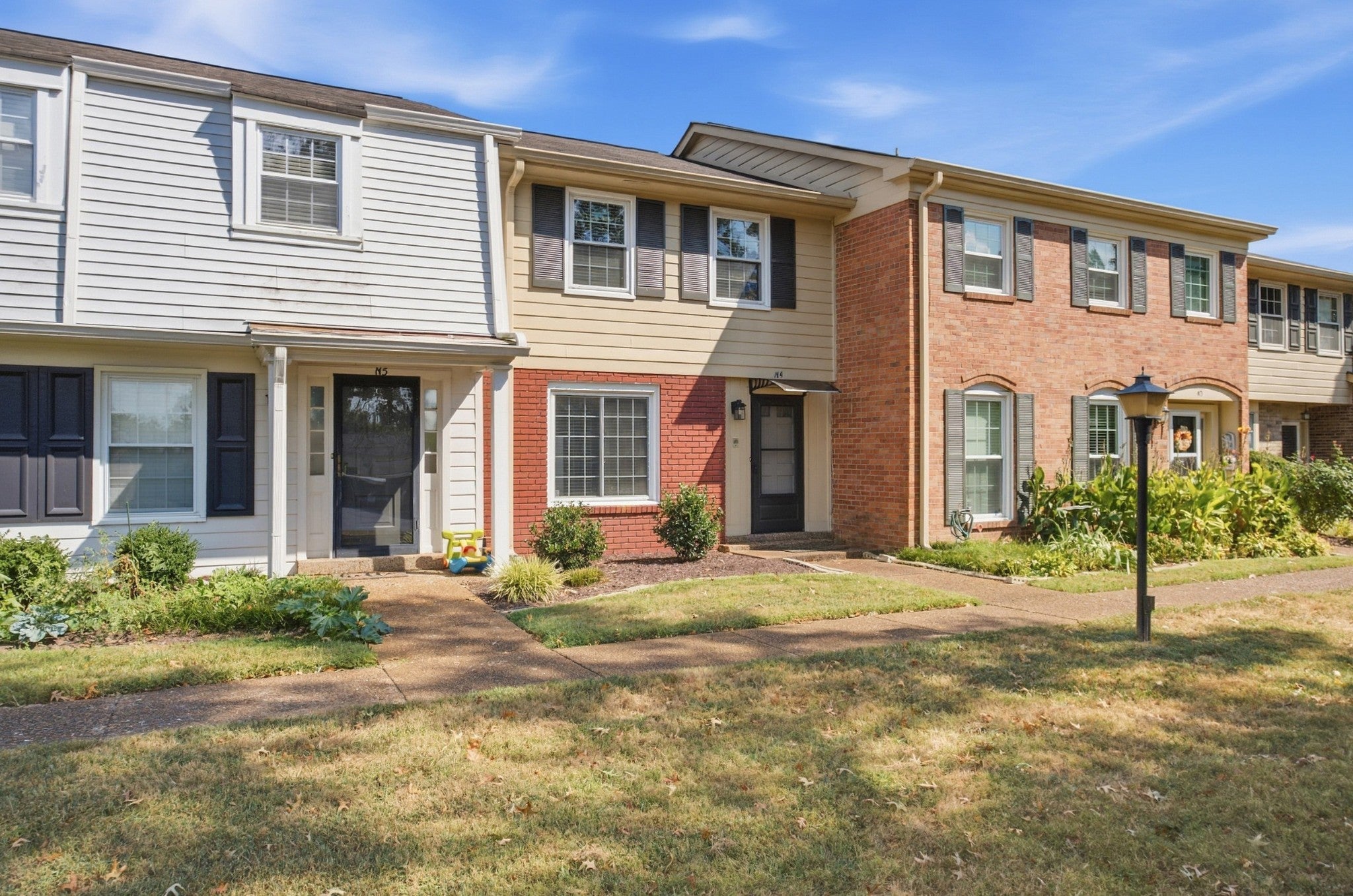 8207 Sawyer Brown Rd M4 — photo