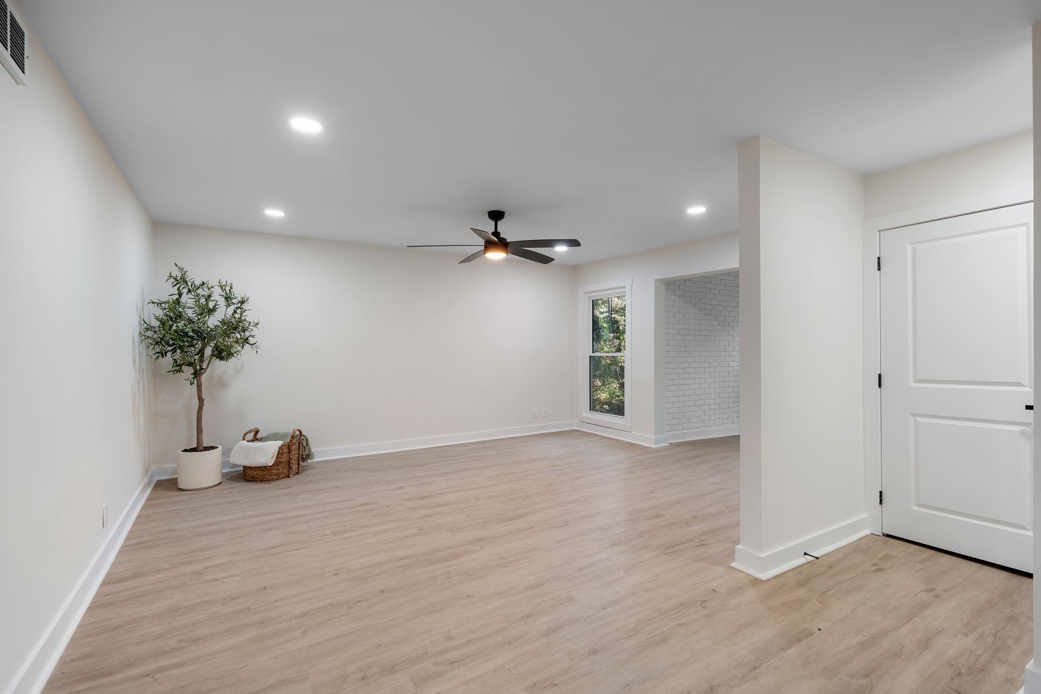 116 Harding Pl C4 — photo