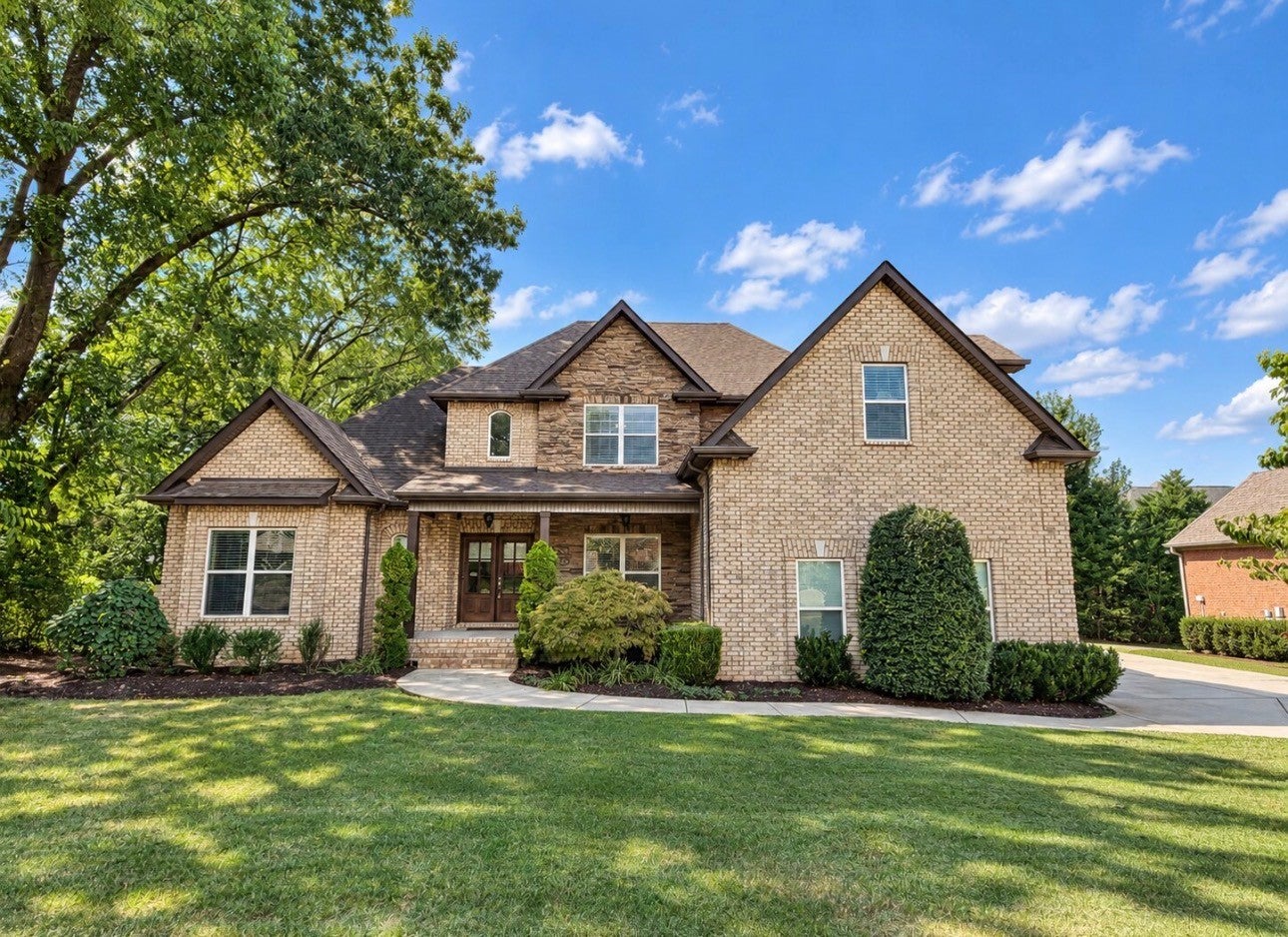 2707 Battleground Dr — photo