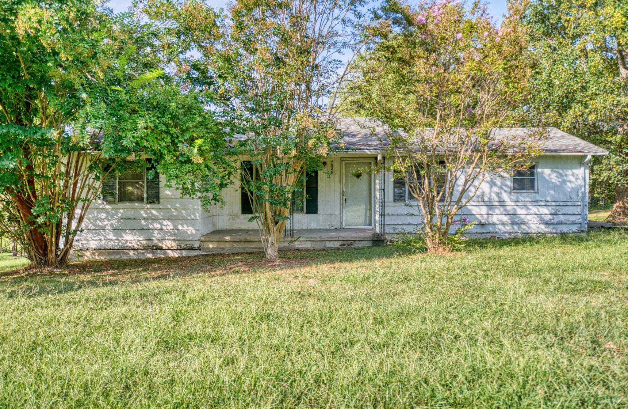 7528 Swift Rd S — photo
