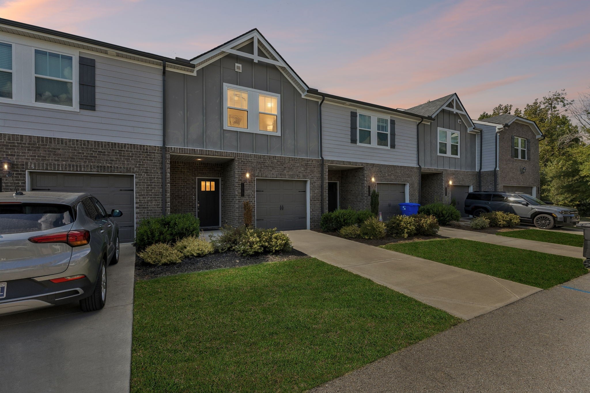 1017 McKee Ct — photo