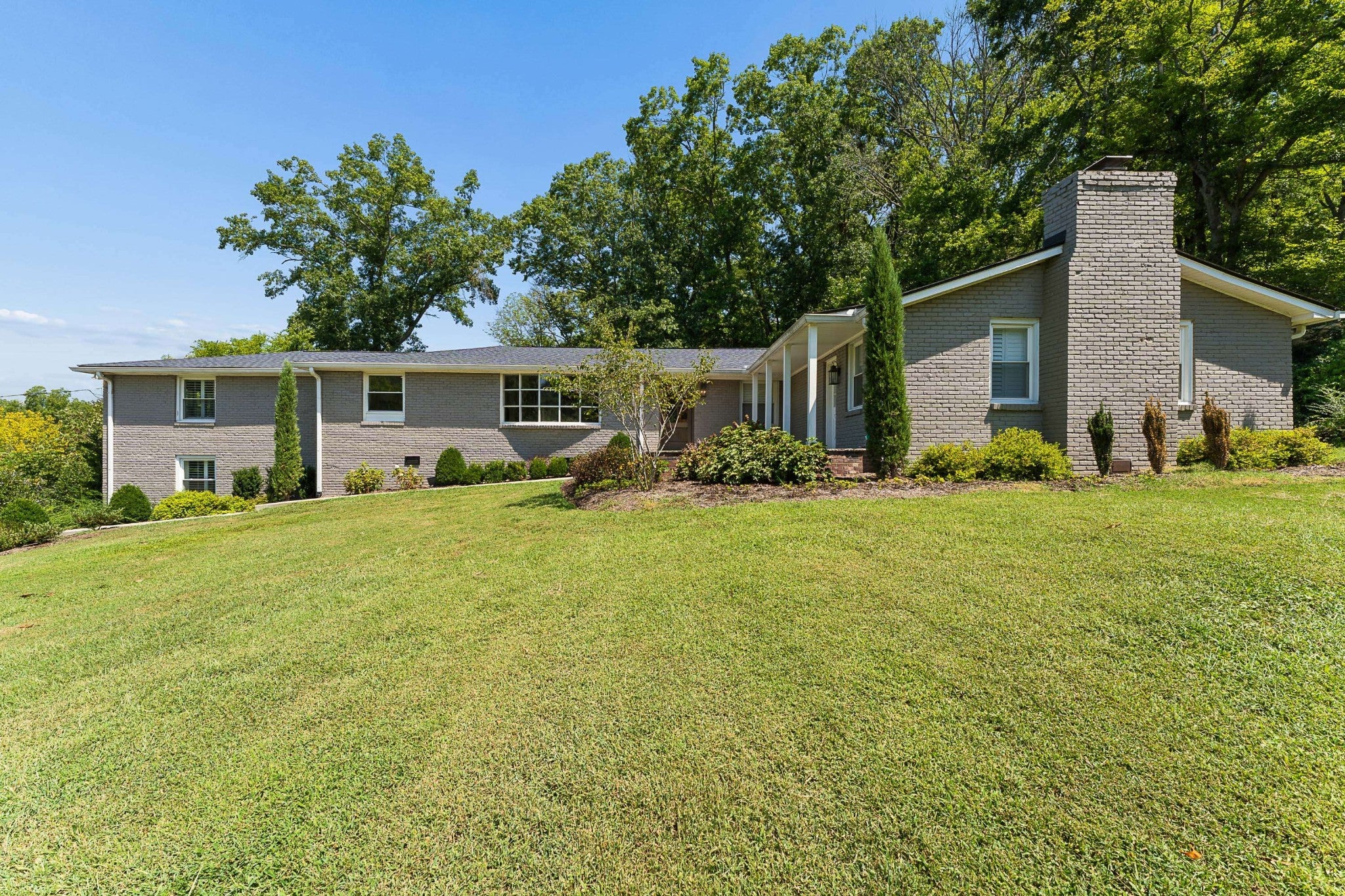 805 Cammack Ct — photo