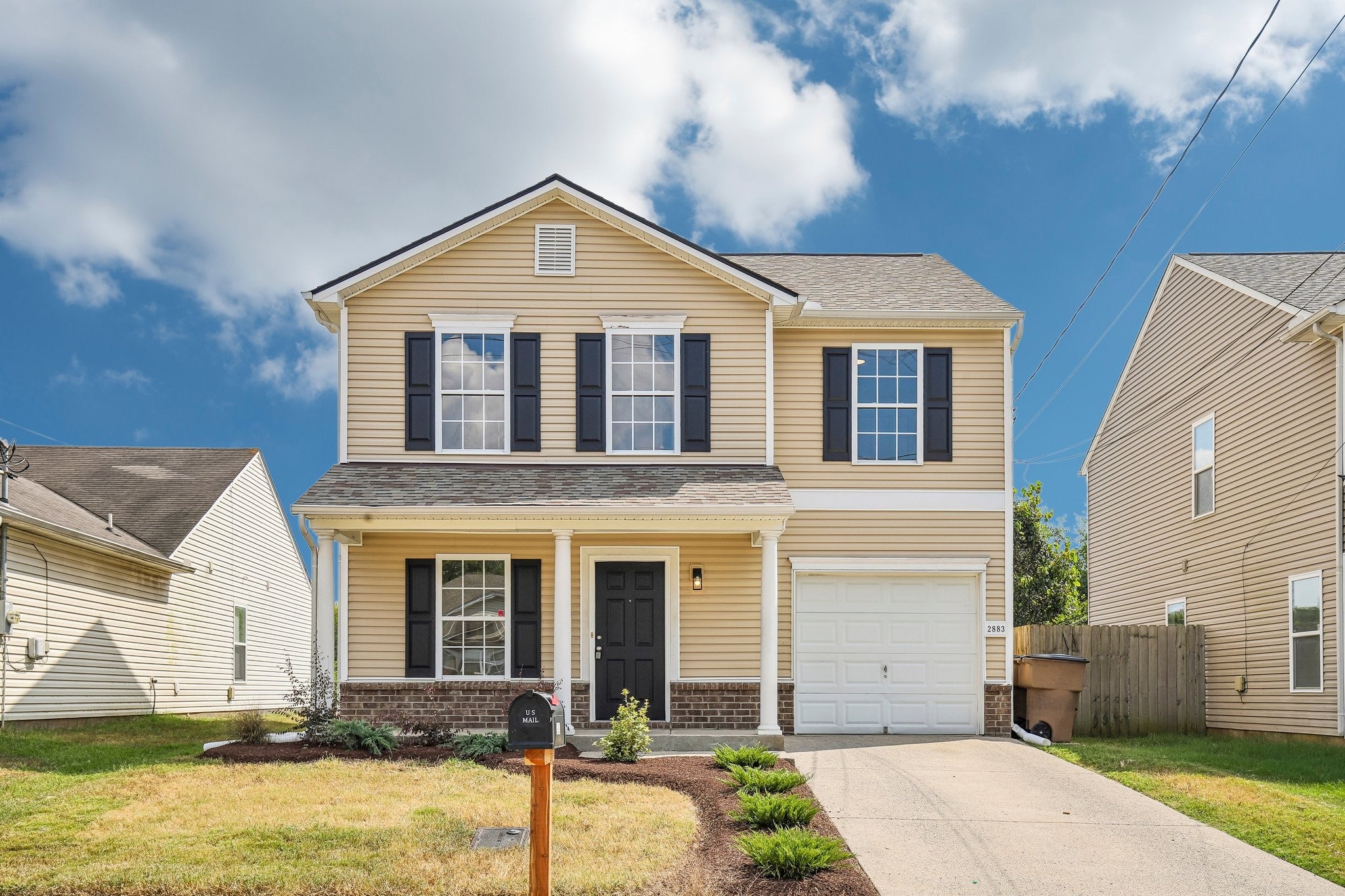 2883 Creekbend Dr — photo