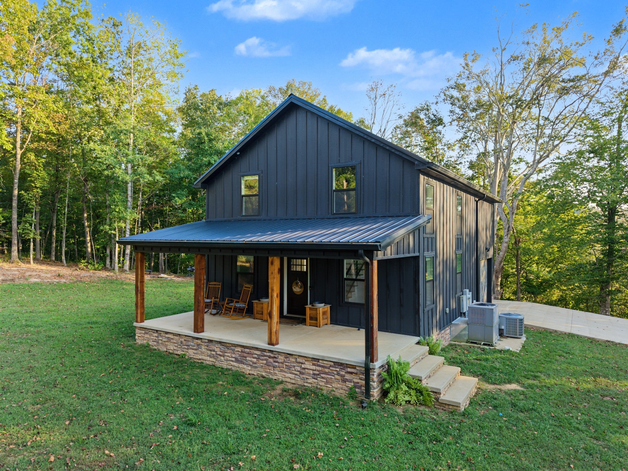 2561 Cold Springs Rd — photo