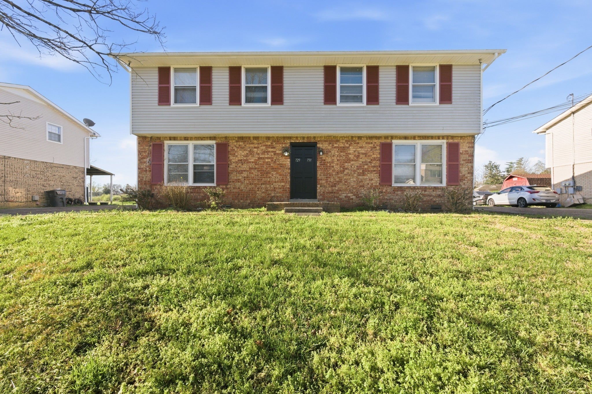 731 McPherson Dr — photo