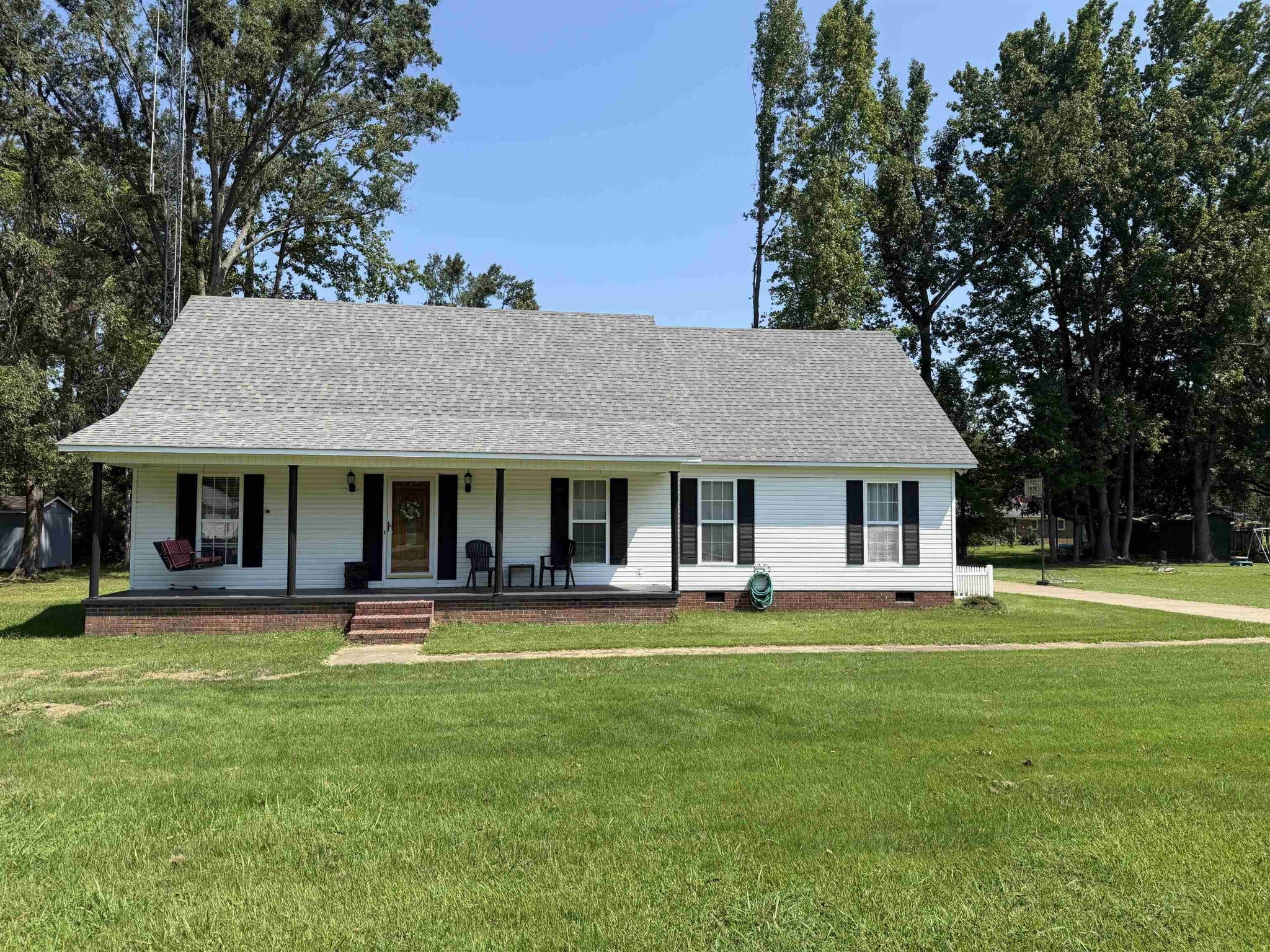 420 Brandi Dr — photo