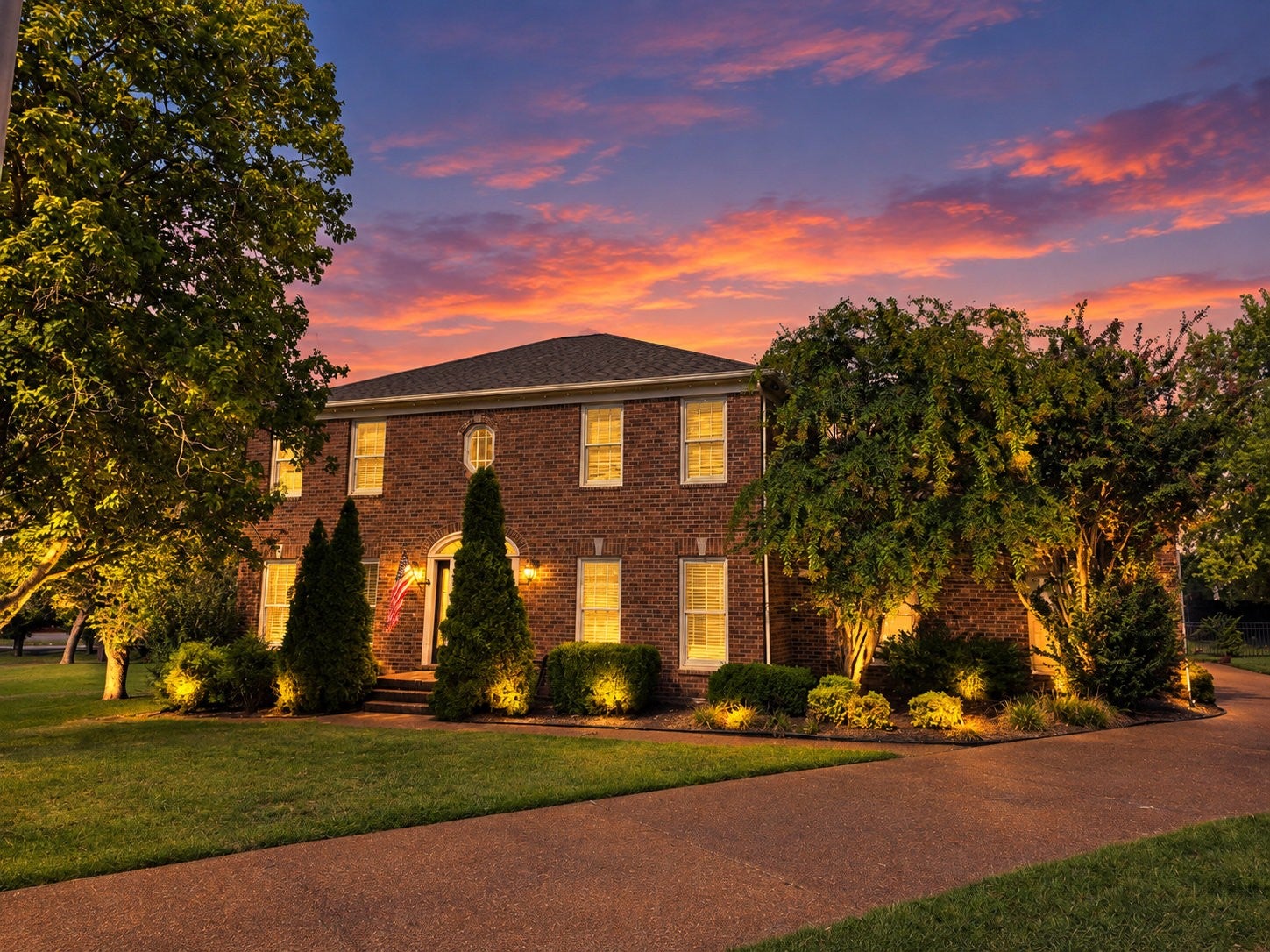 2726 Chatham Ct — photo