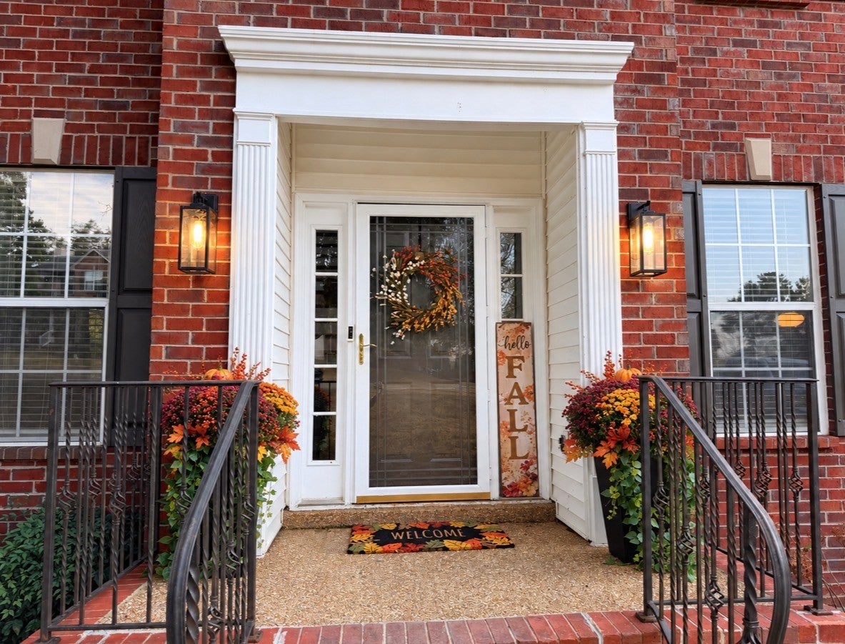149 Grove Ln S — photo