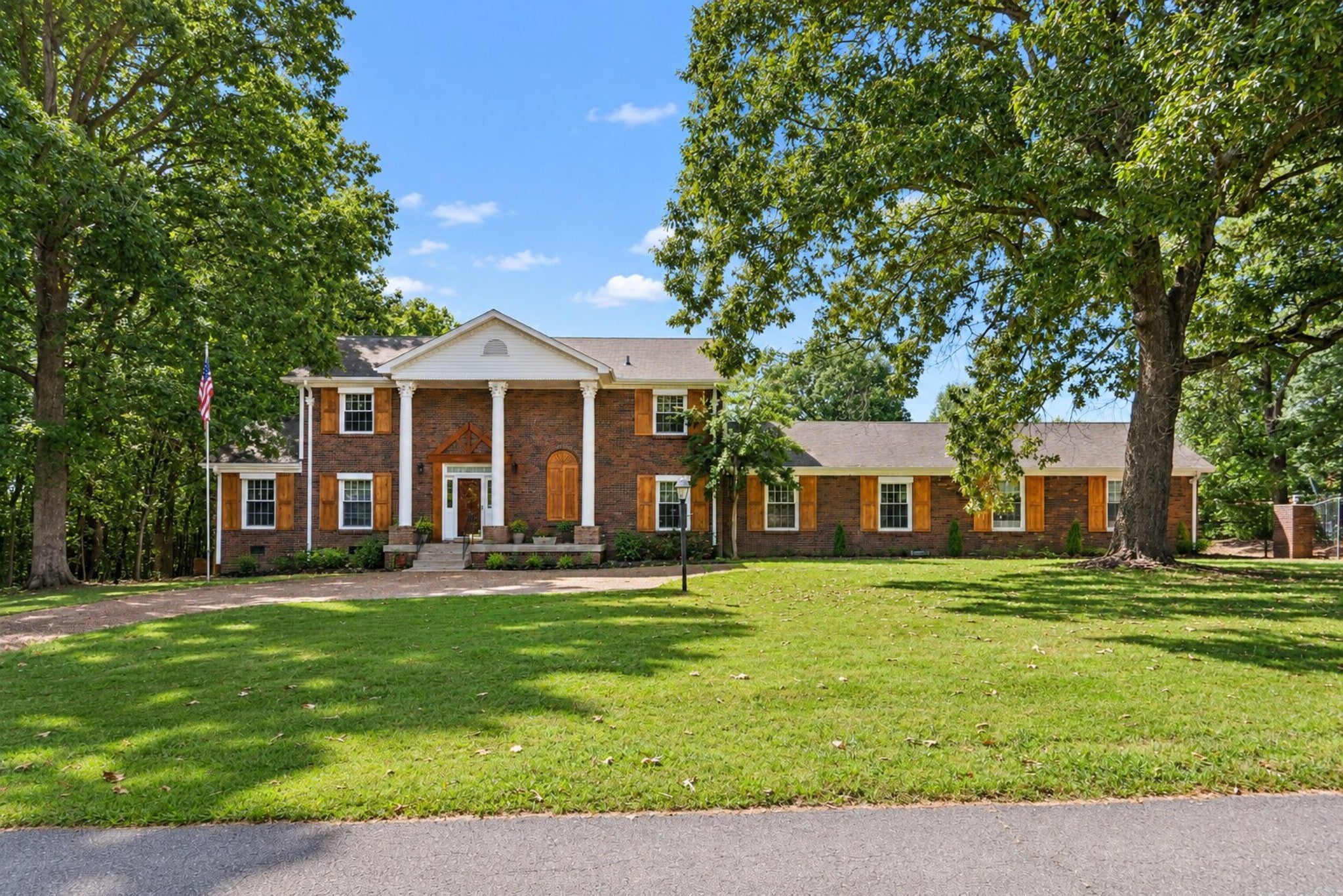 103 Forrest Hills Cir — photo