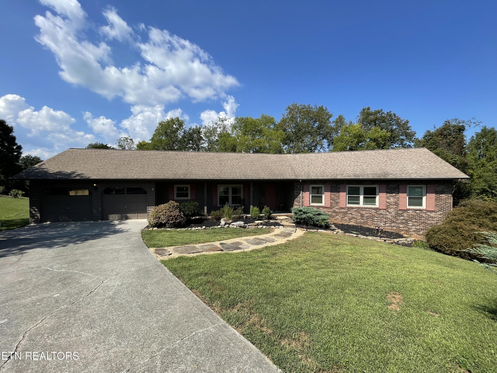 103 Farmington Place — photo