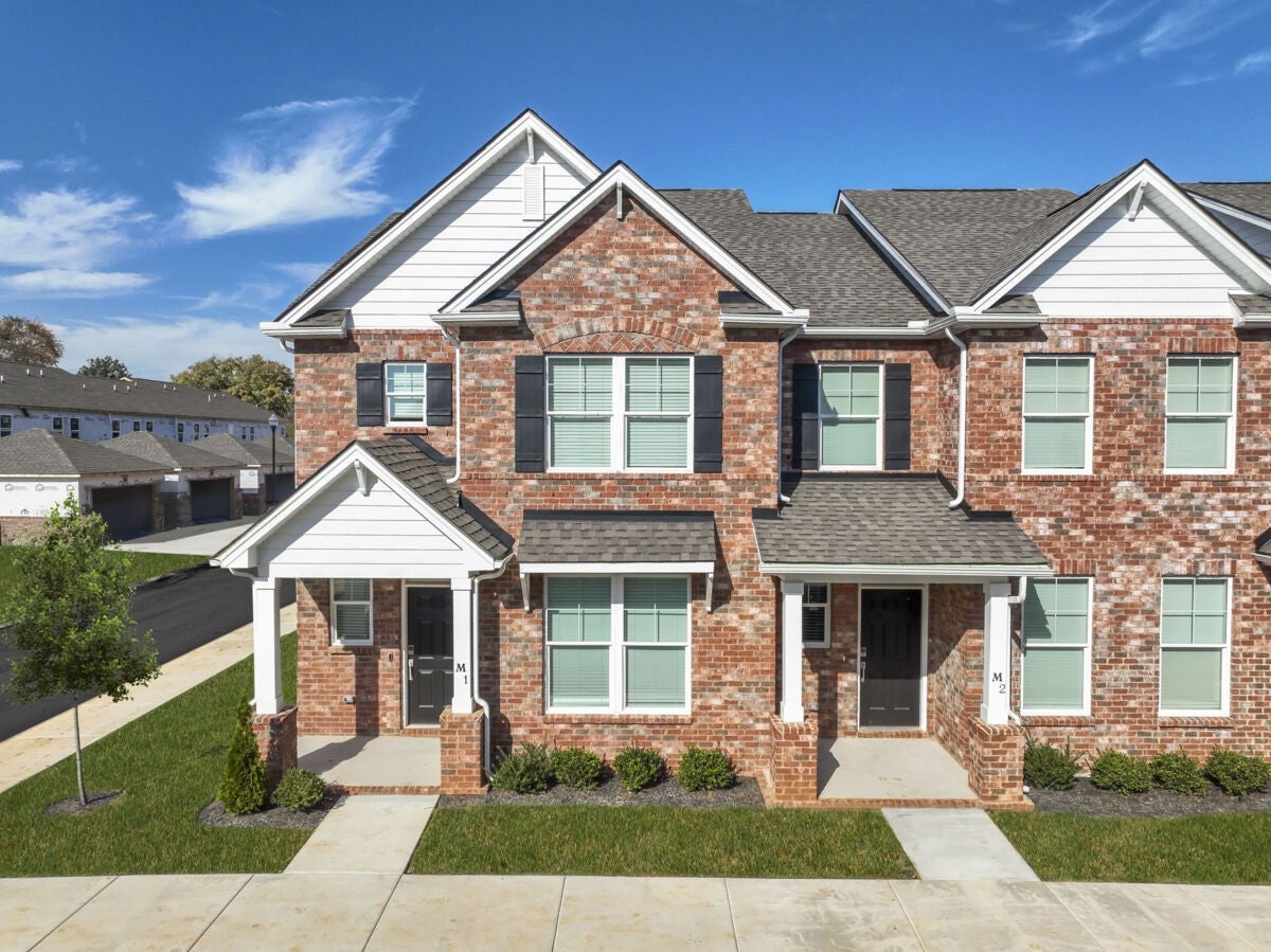 2900 Suzanne Landon Dr J1 — photo