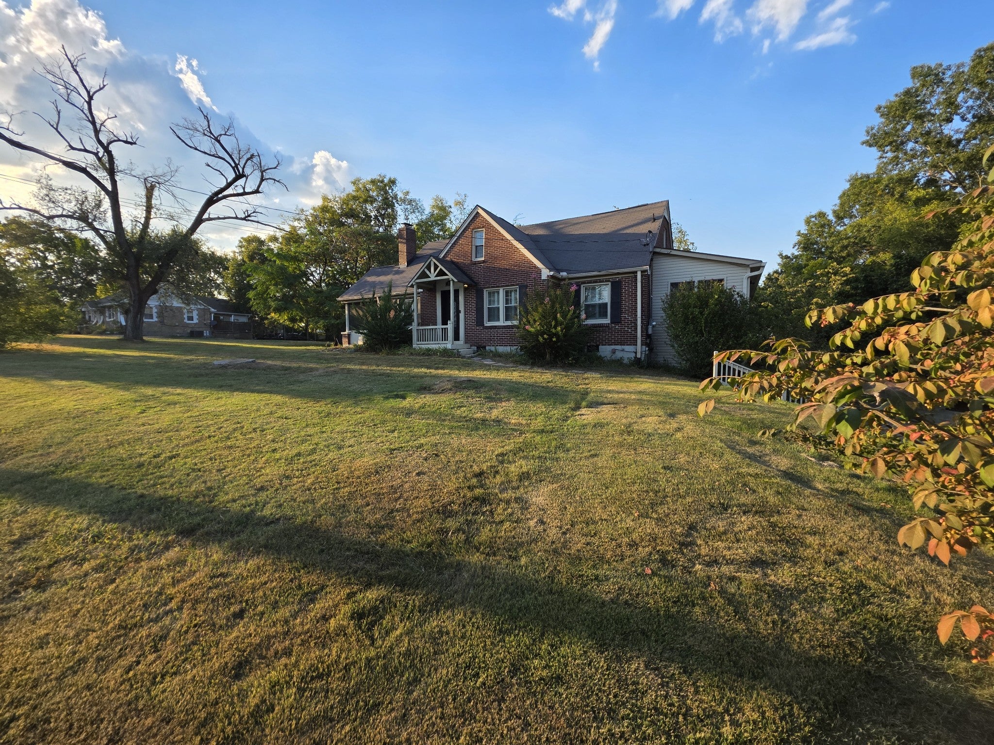 322 E Campbell Rd — photo