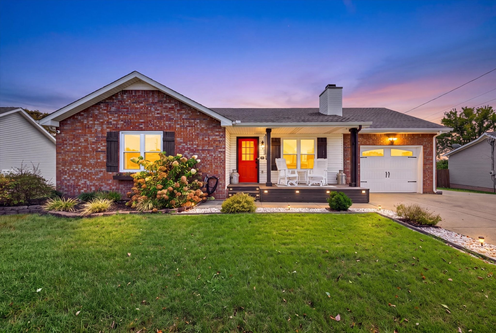 1318 Meredith Way — photo