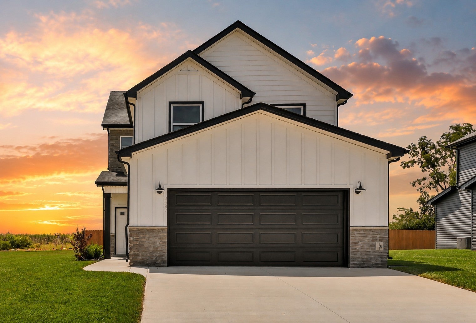2697 Brewster Dr — photo