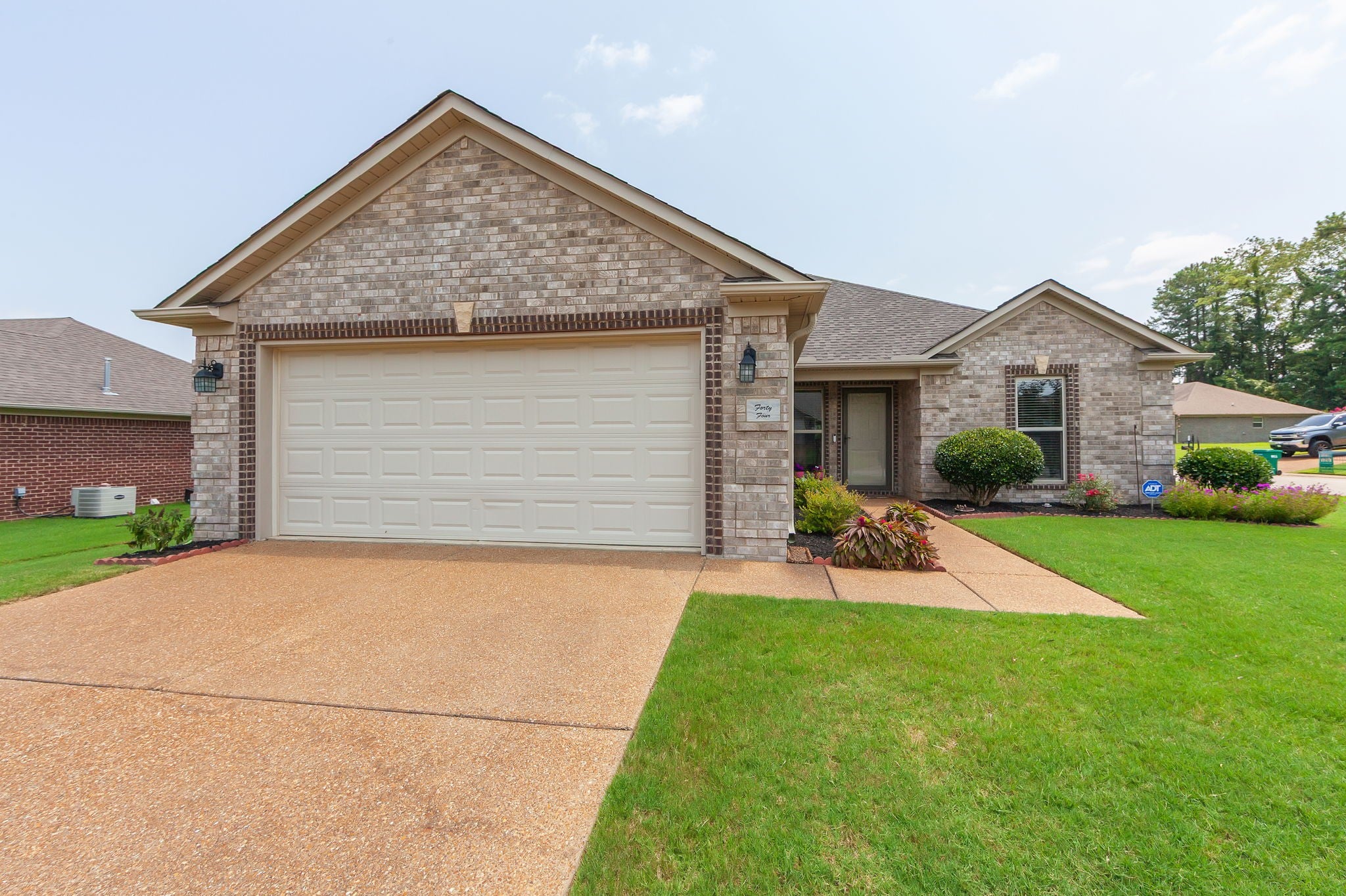 44 Little Brook Ln — photo