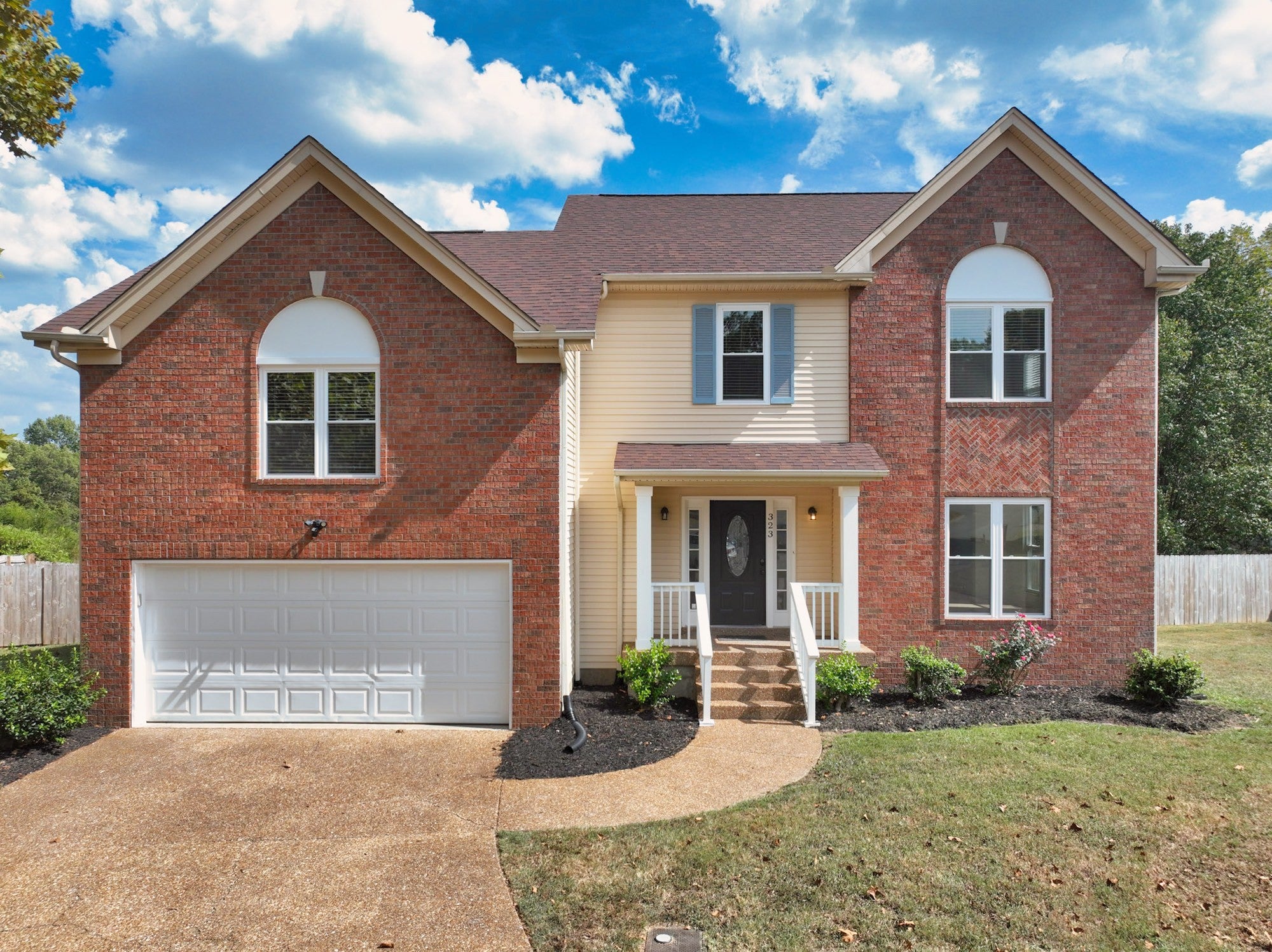 323 Witham Ct — photo