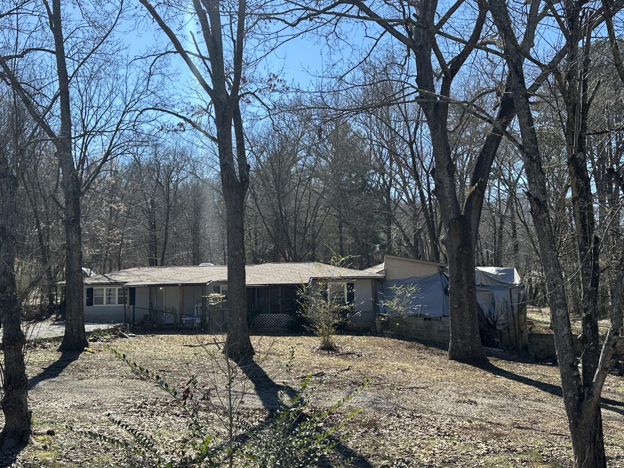 860 Weeks Drive, NE — photo