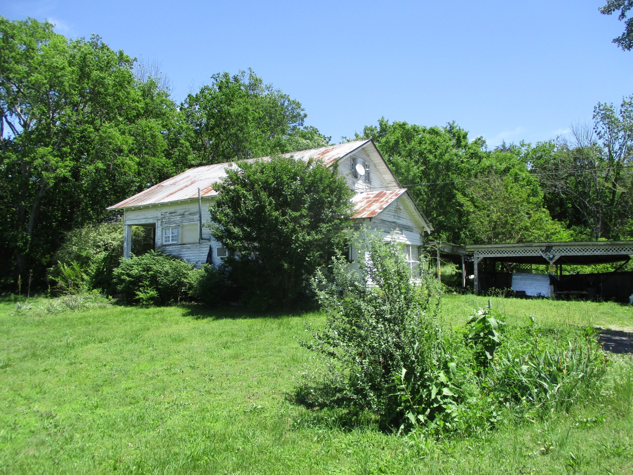 7658 Linwood Rd — photo