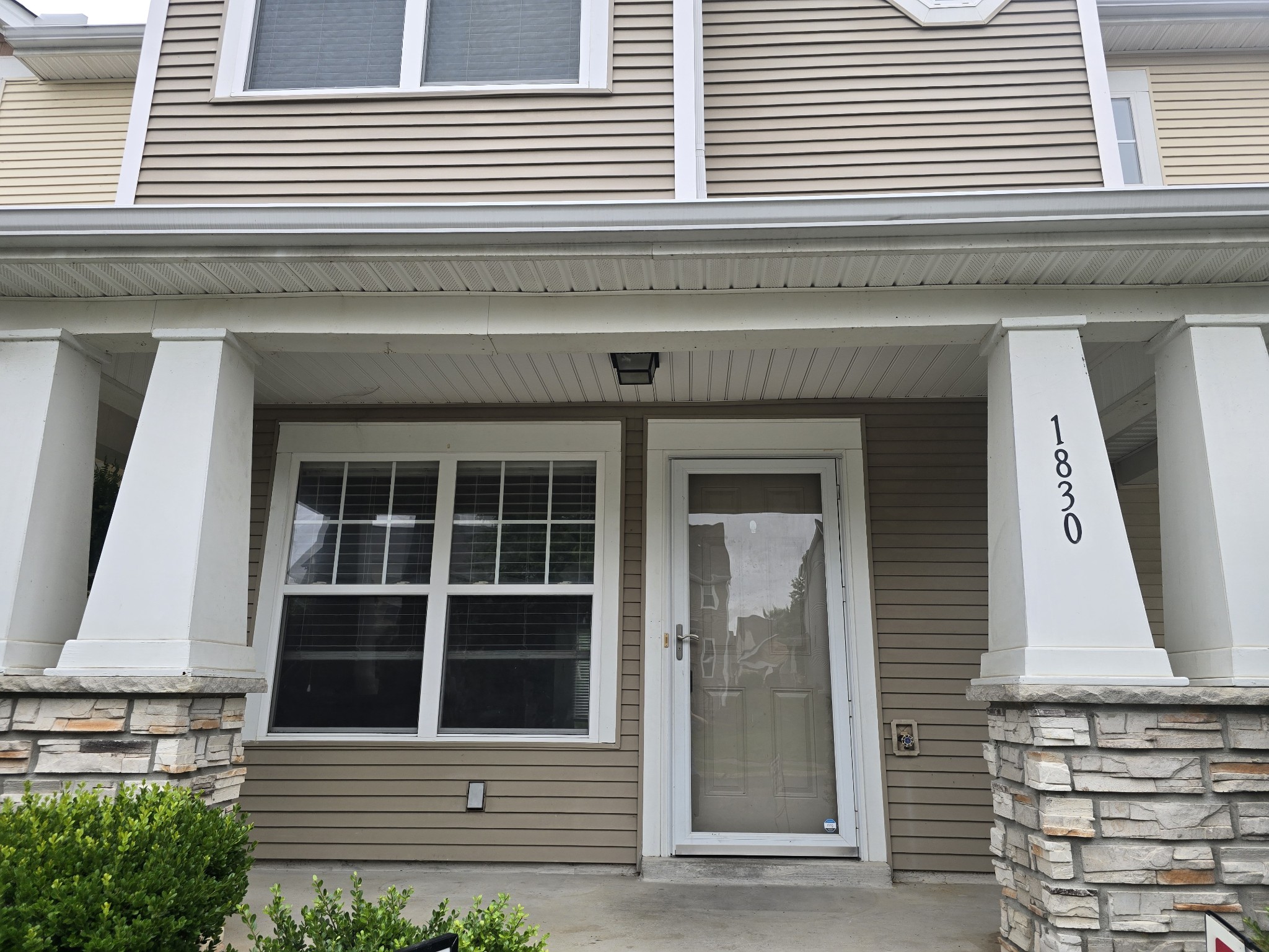 1830 Lincoya Bay Dr — photo