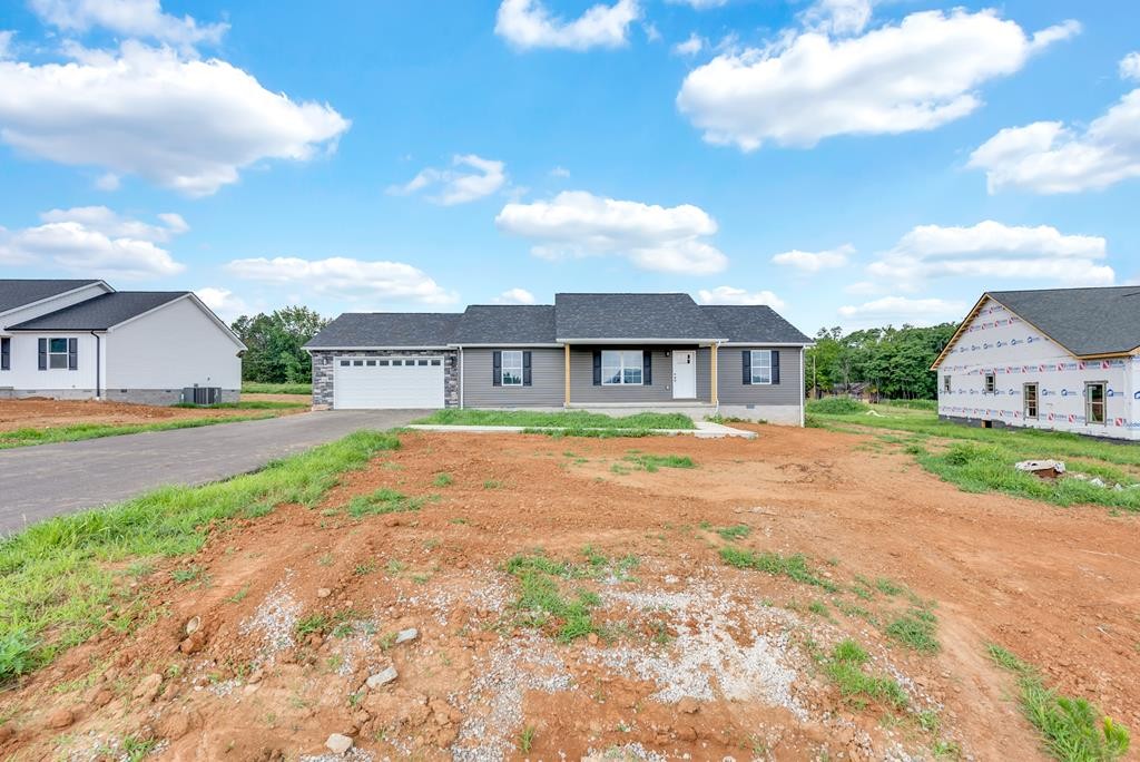 586 Harleys Ridge Road, Sparta, TN 38583