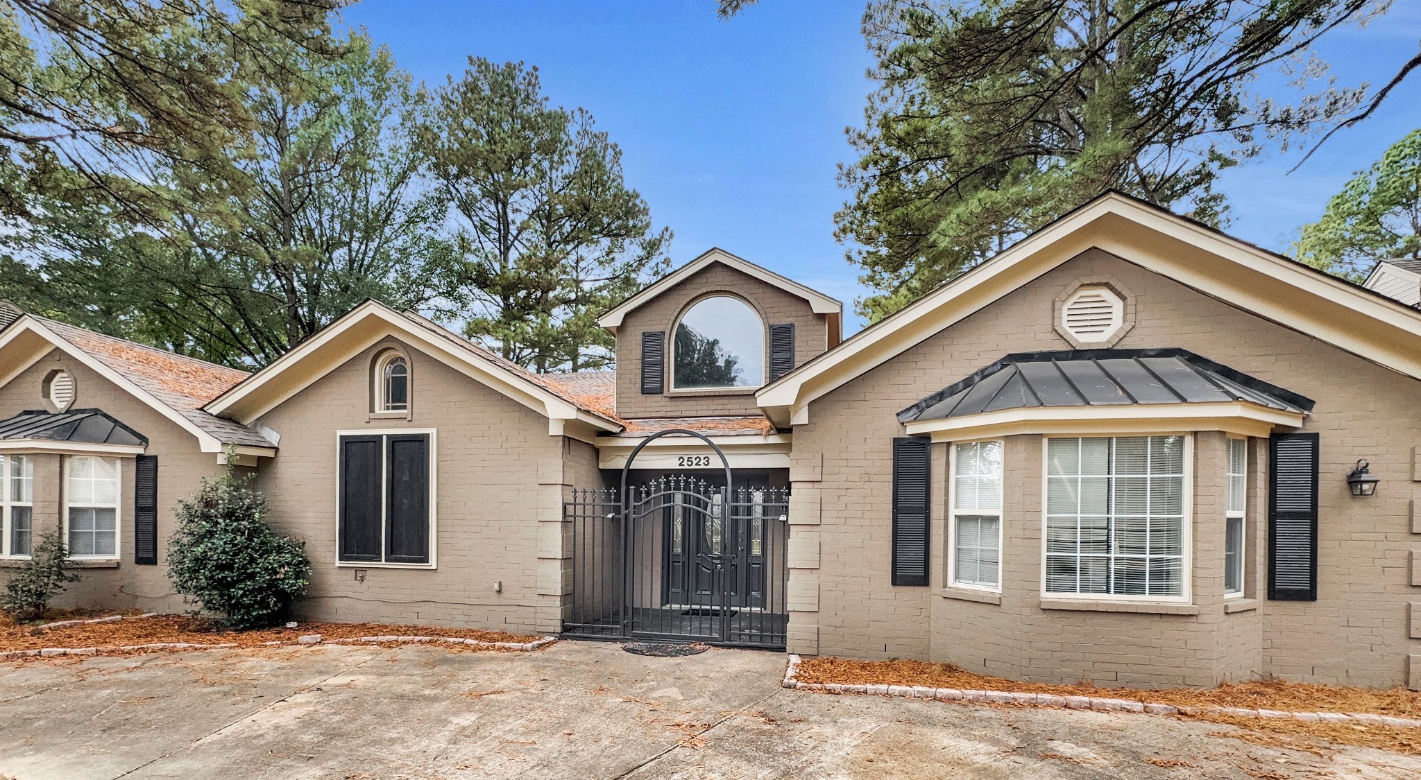 2523 Syon Dr — photo
