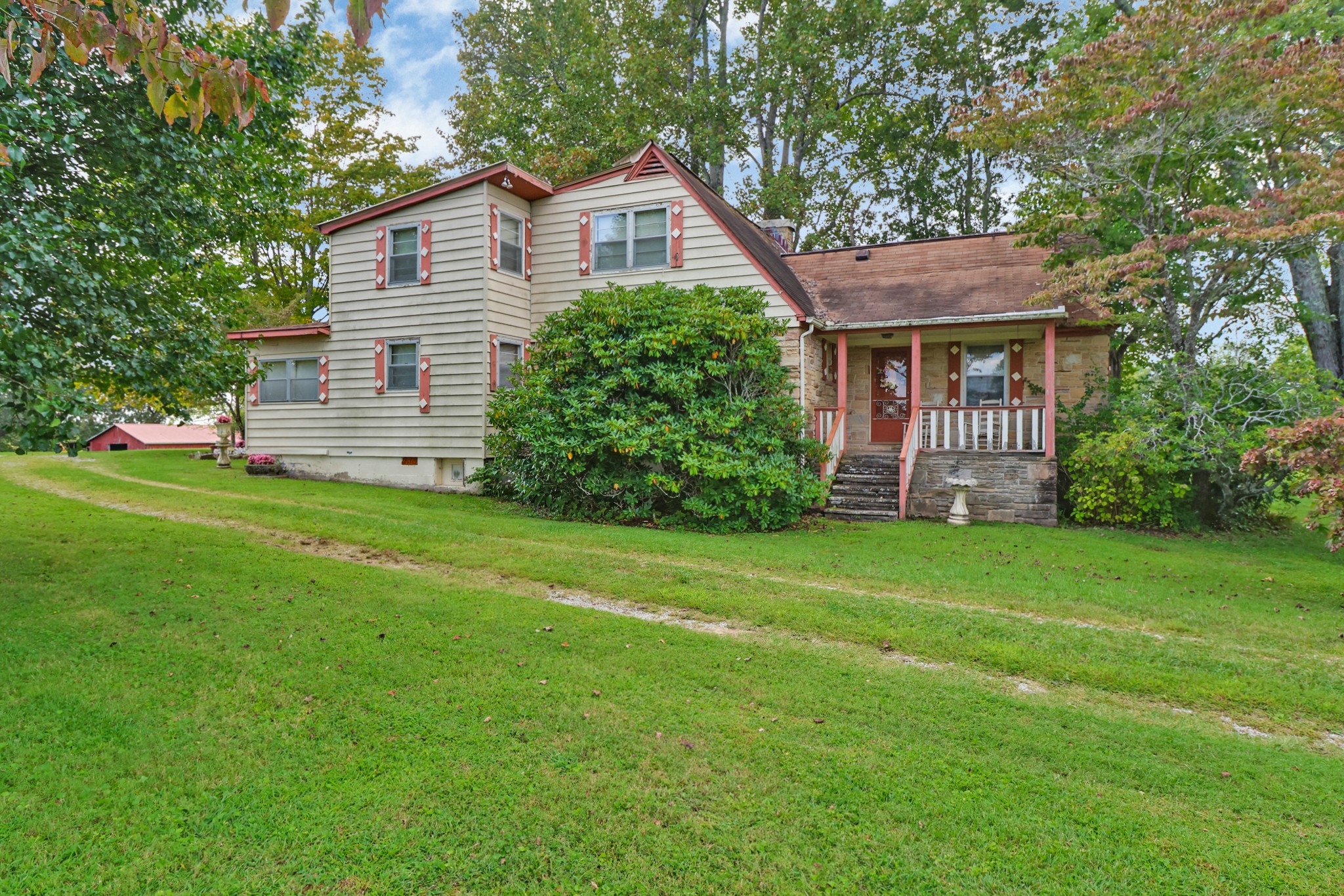 1386 Pigeon Ridge Rd — photo