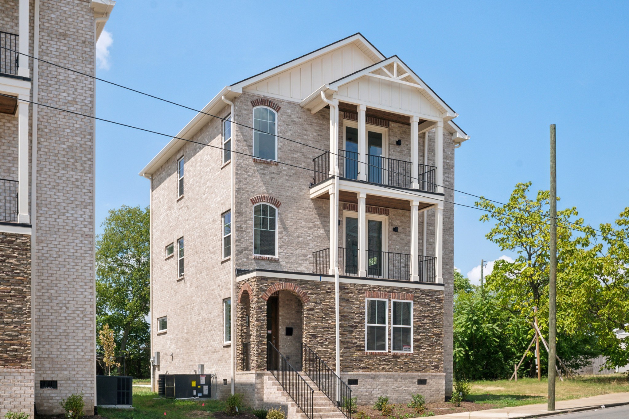1105 11th Ave, N — photo