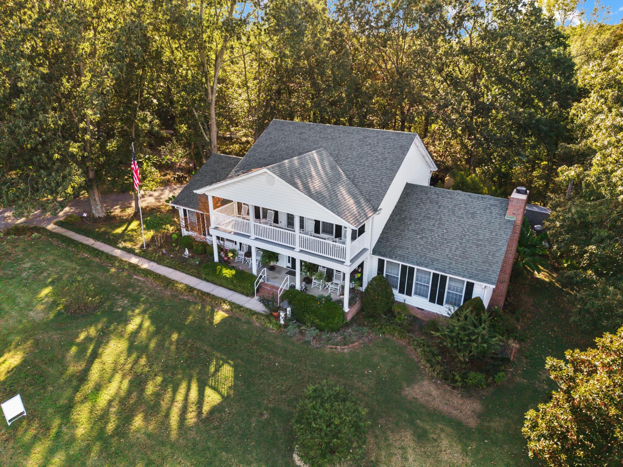 225 Blue Springs Blvd — photo