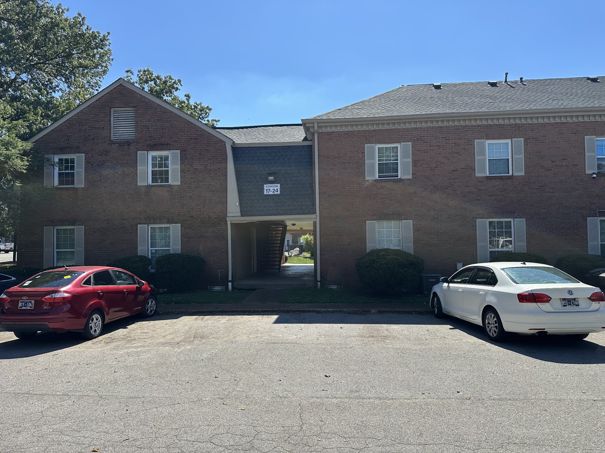 323 Forest Park Rd 1-24 — photo