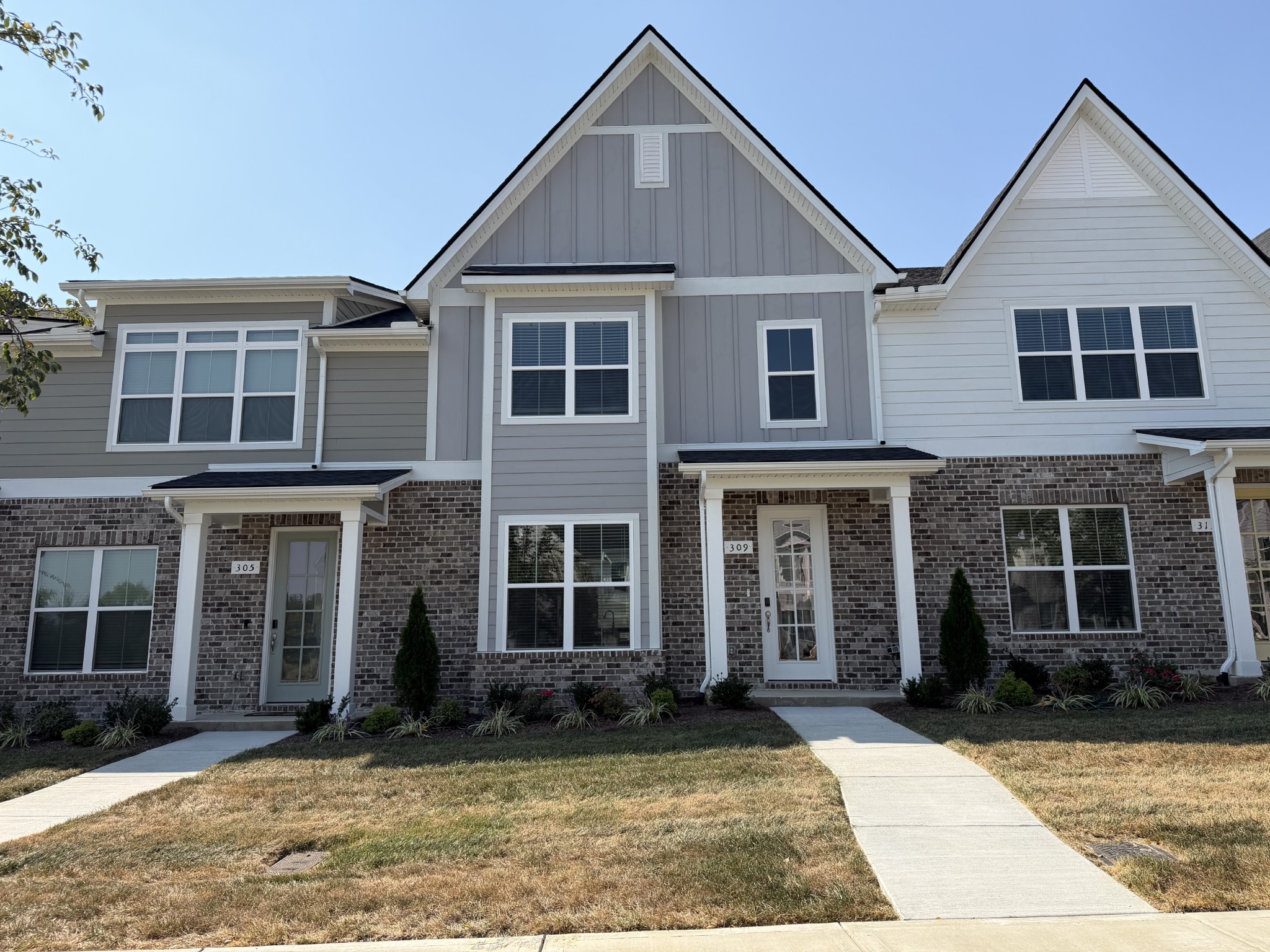 309 Greystone Lee Blvd — photo