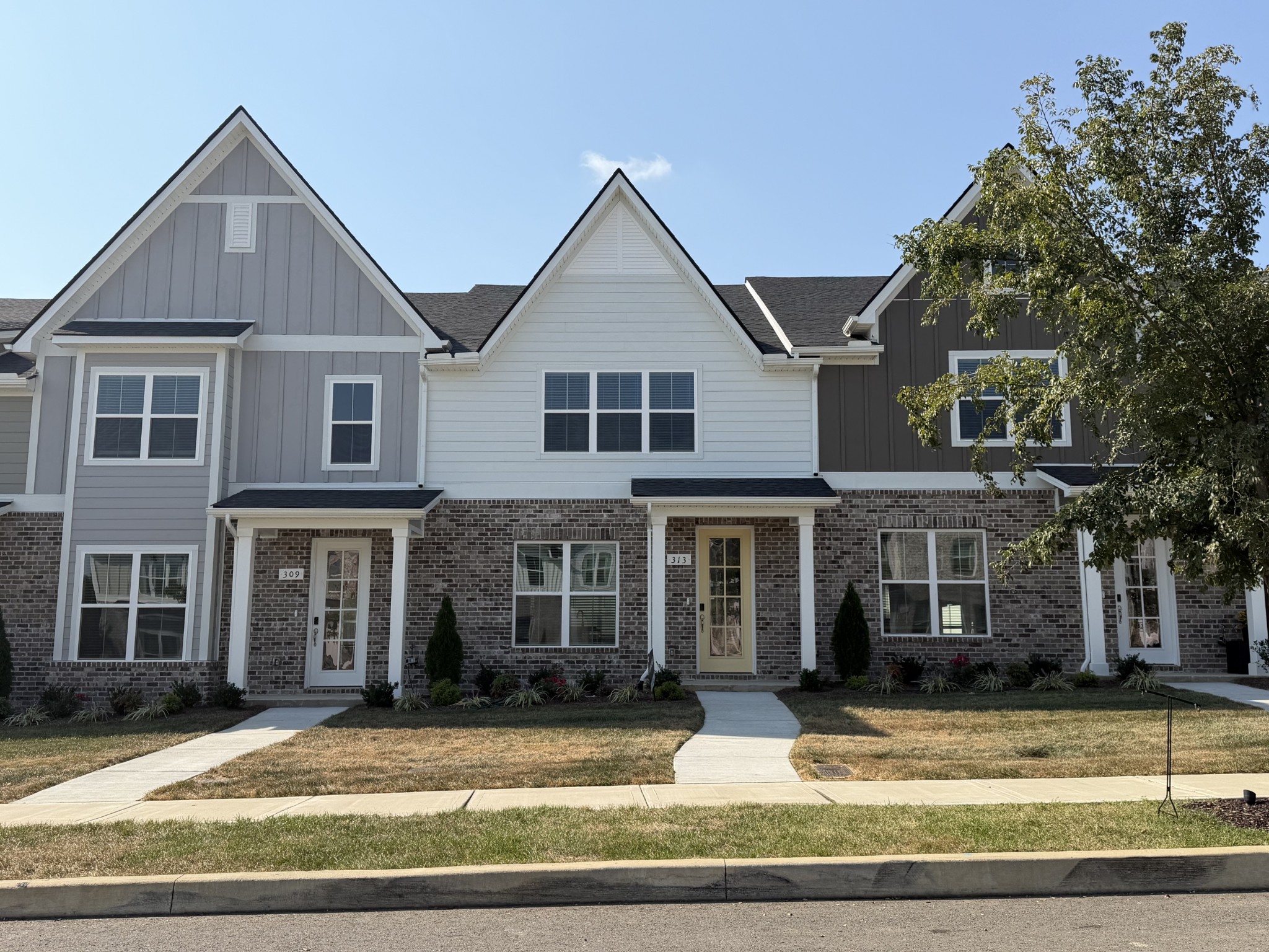 313 Greystone Lee Blvd — photo