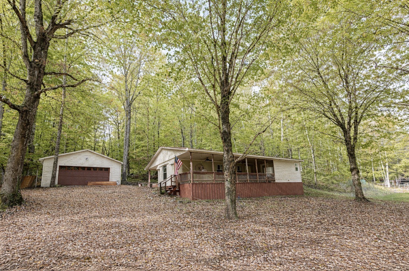 135 Haylee Rd — photo