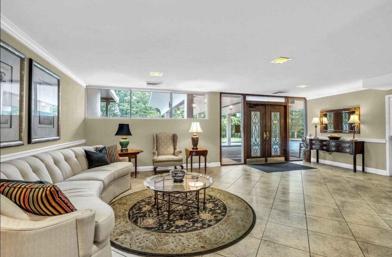 1414 Continental Drive 302 — photo