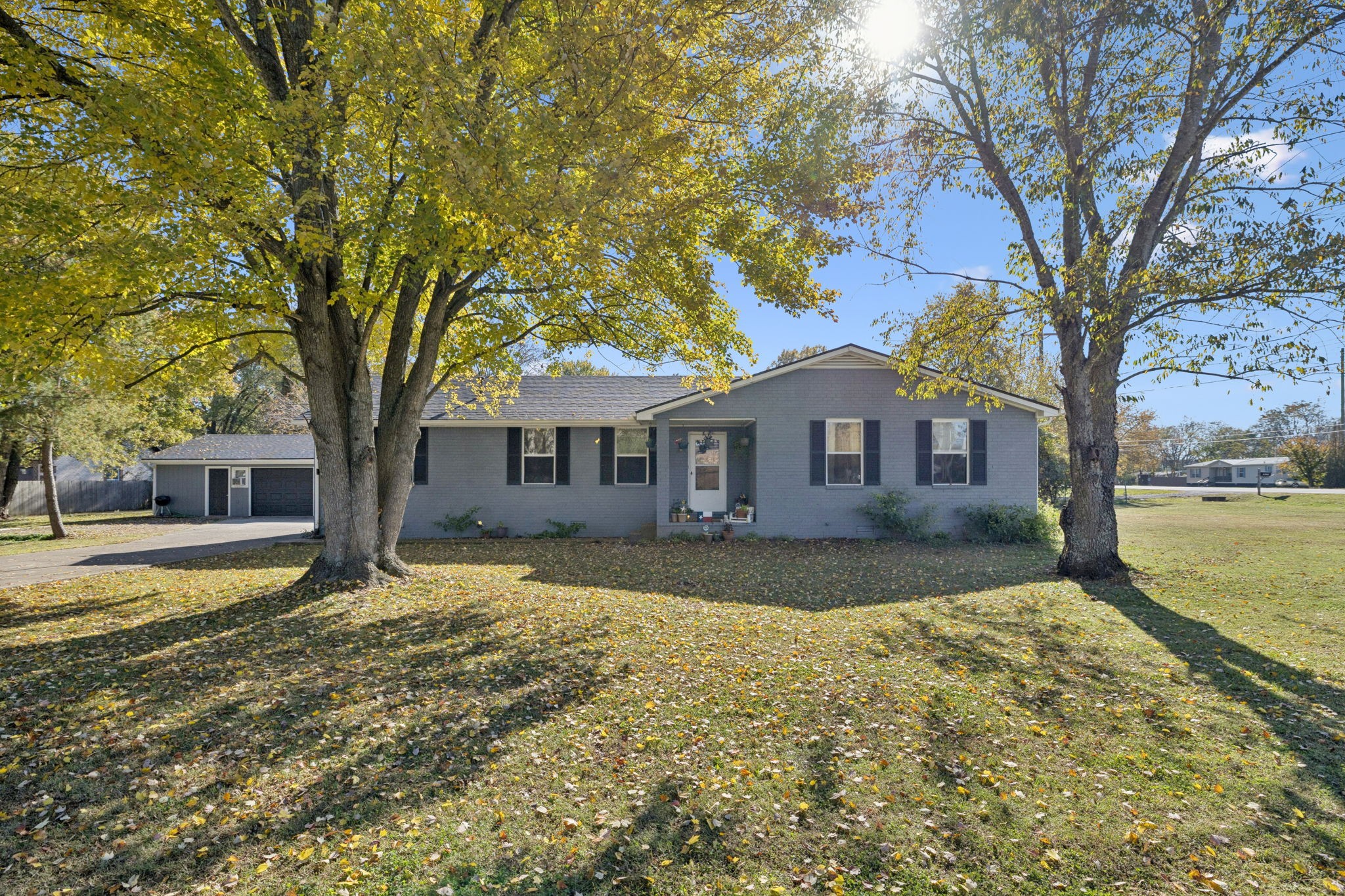 6002 Creekmont Dr — photo
