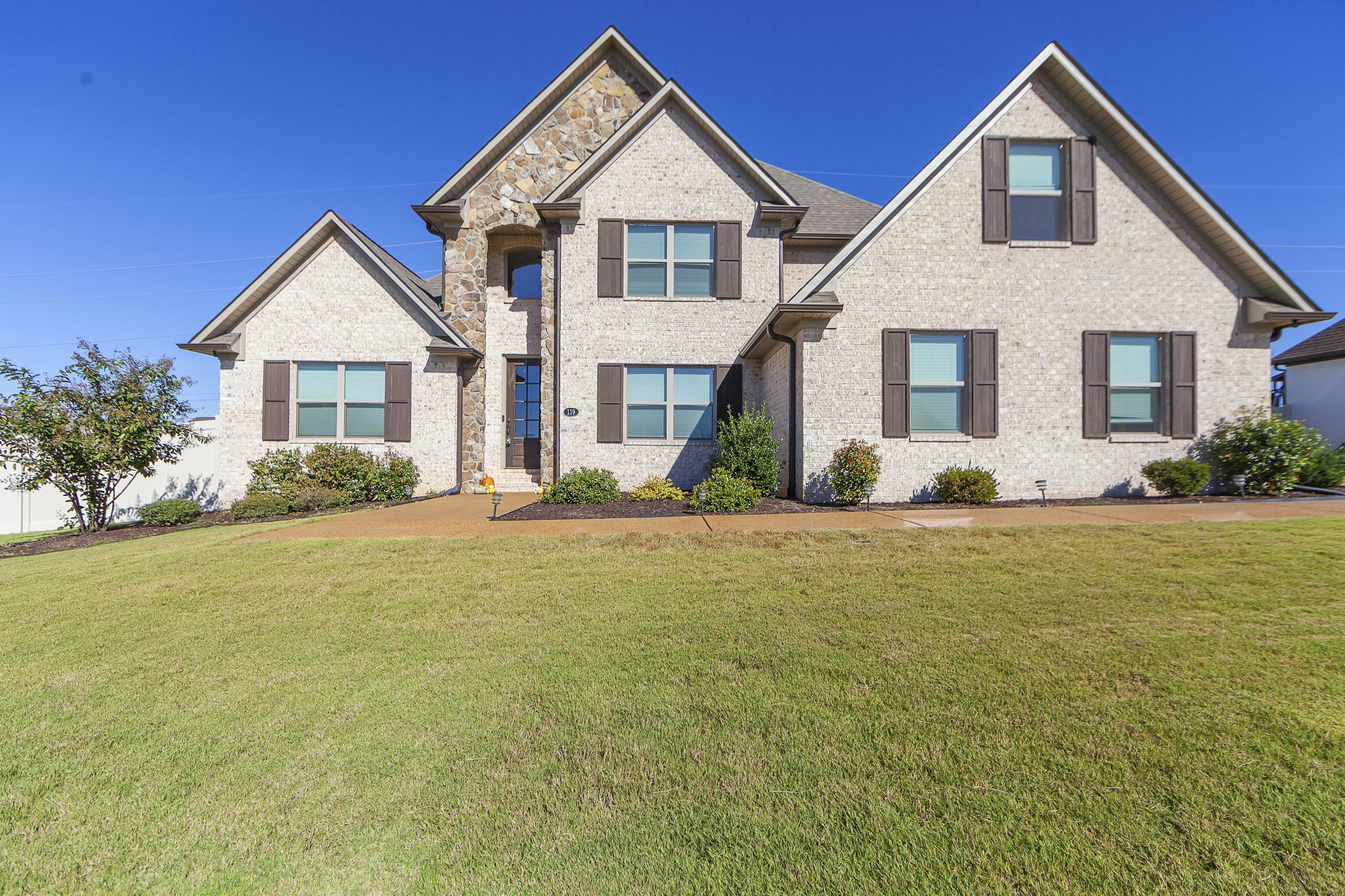 119 Providence Dr — photo