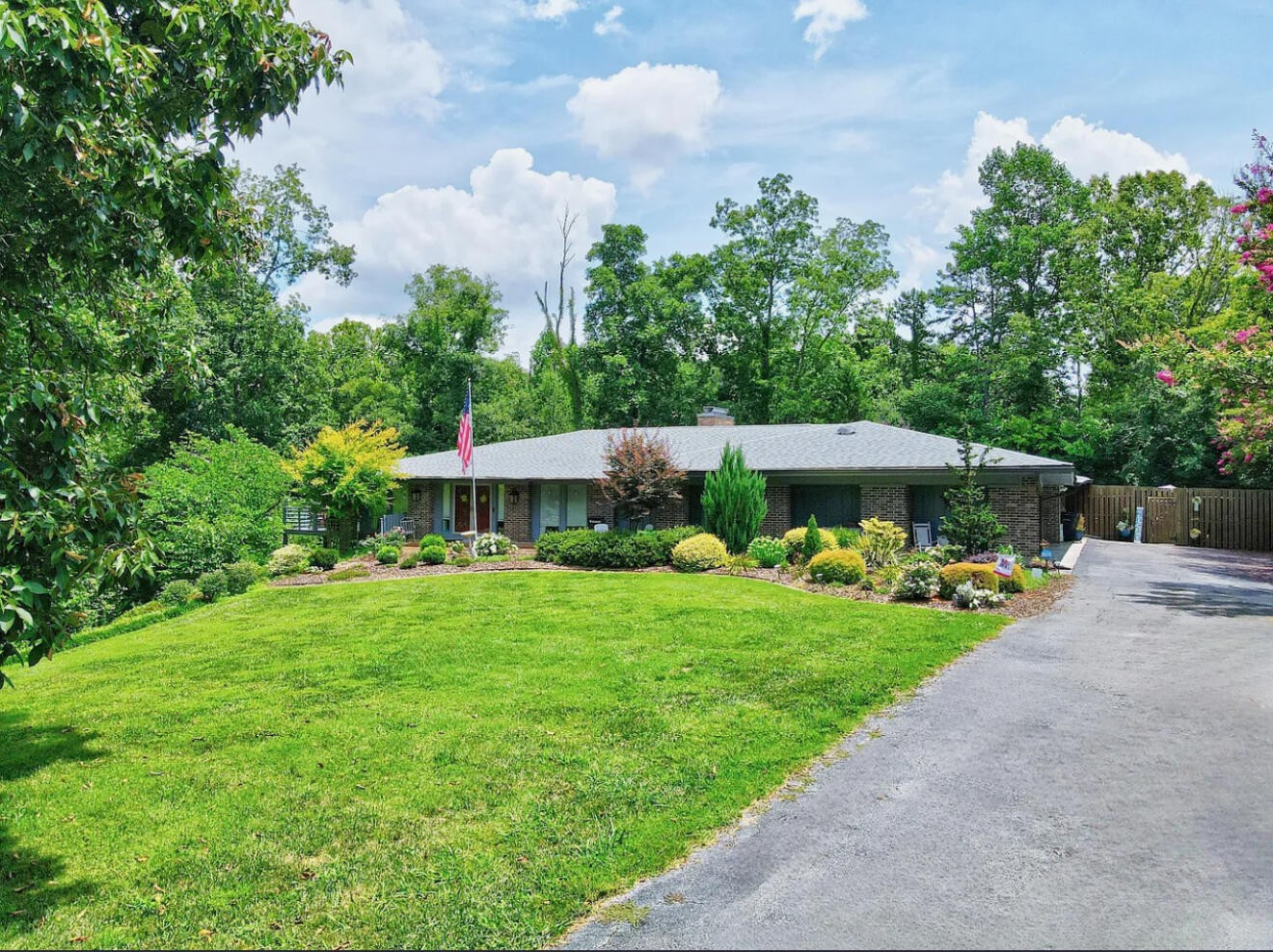 3533 Windsor Circle — photo