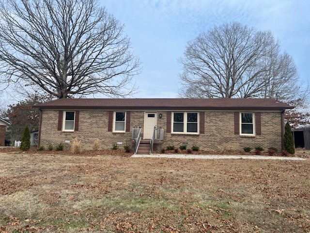 843 Cherokee Dr — photo