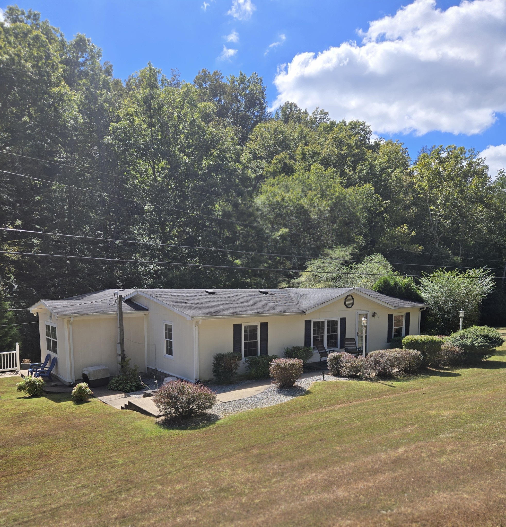 2130 Irwin Branch Rd — photo