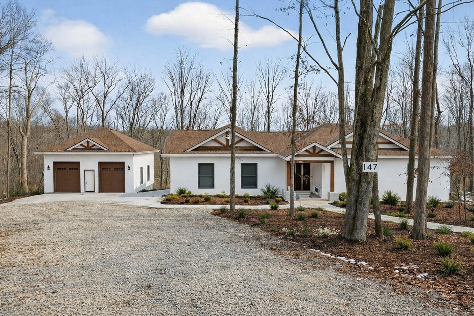 147 Dunrobin Ct — photo
