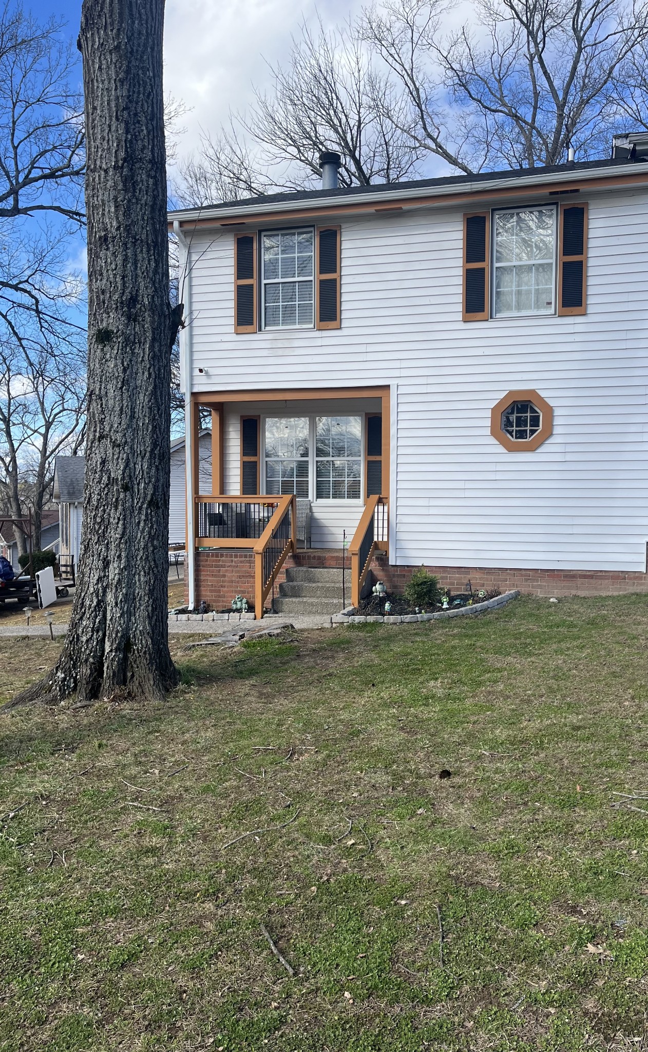 700 Luann Ct — photo
