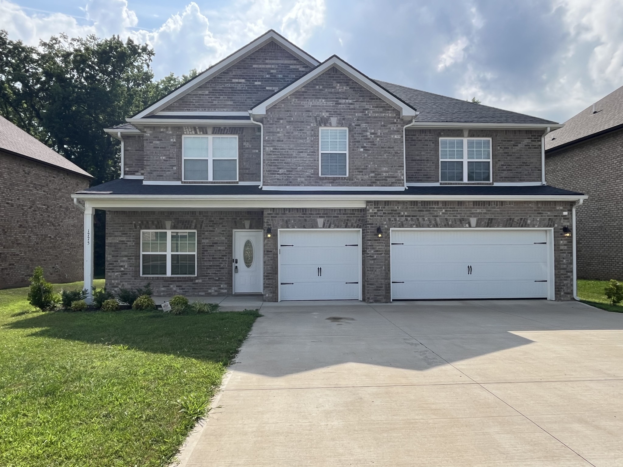 1775 Oak Forest Dr — photo