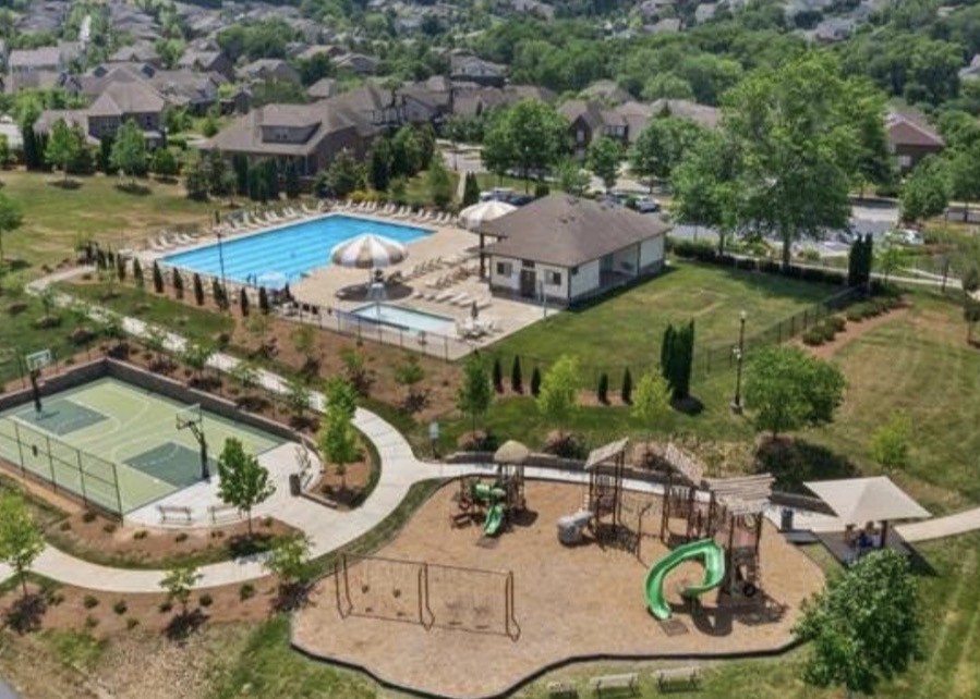 139 Bertrand Dr — photo