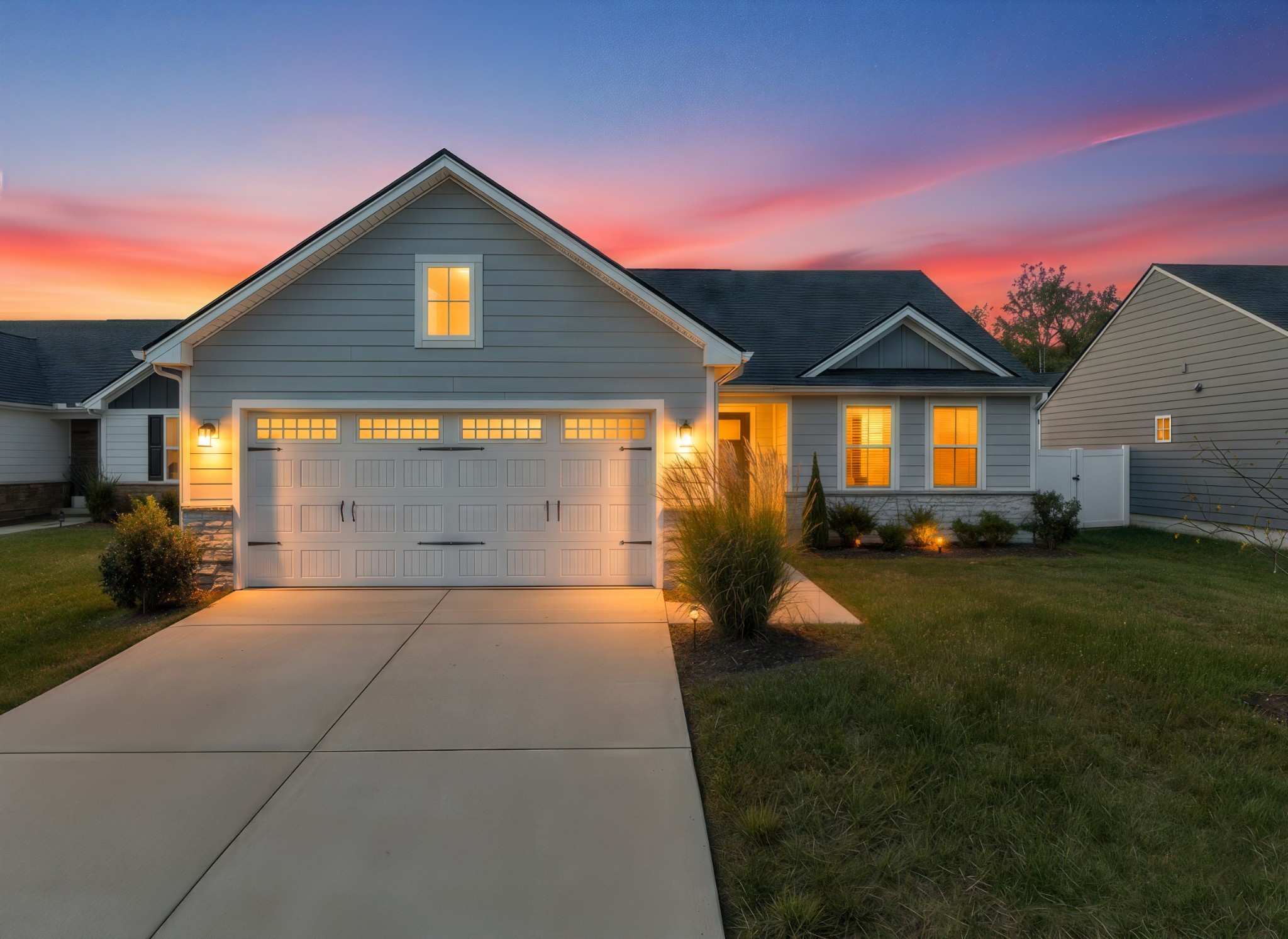 810 Rae Dr — photo