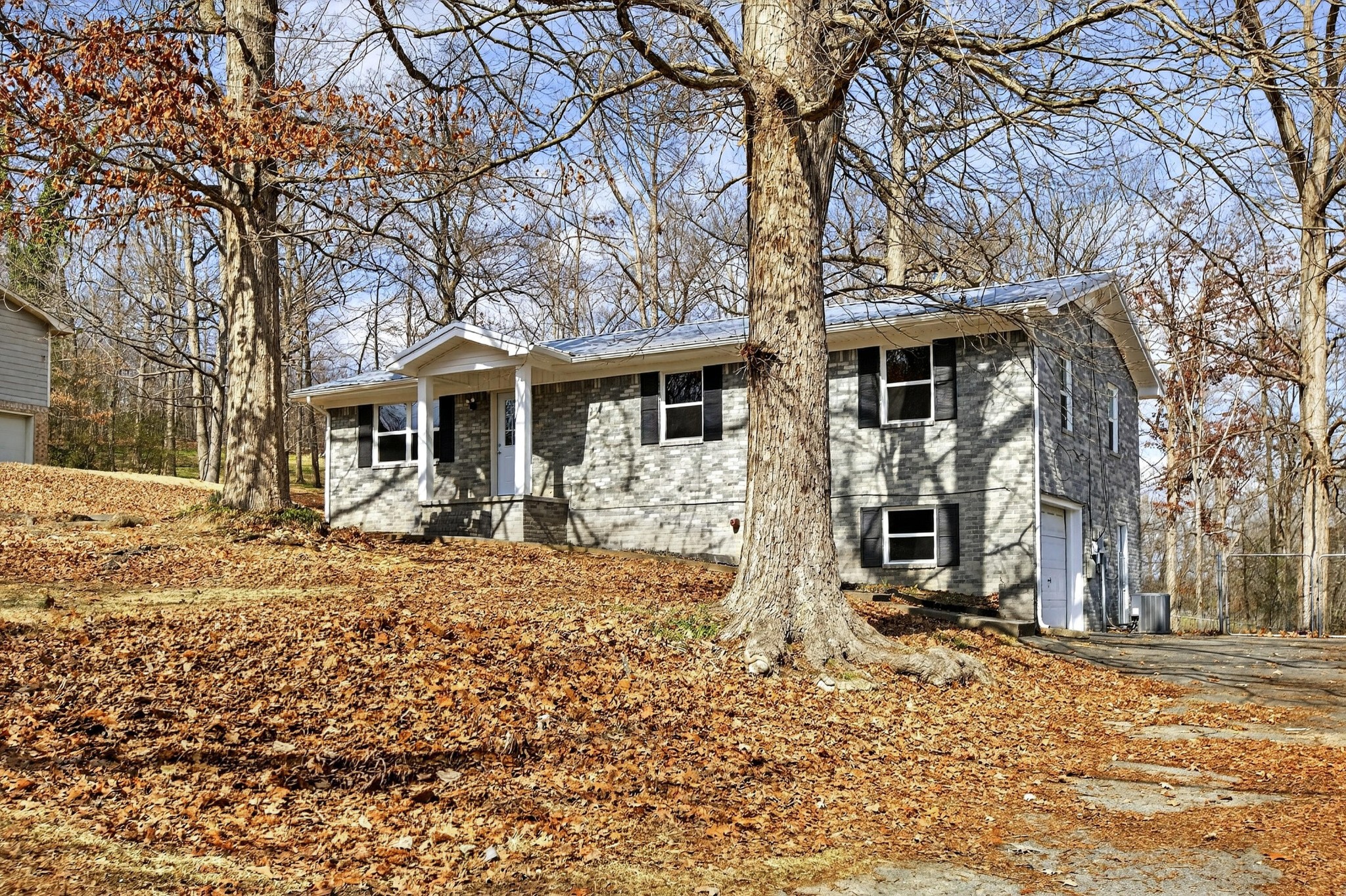 379 Oakwood Circle, NE — photo