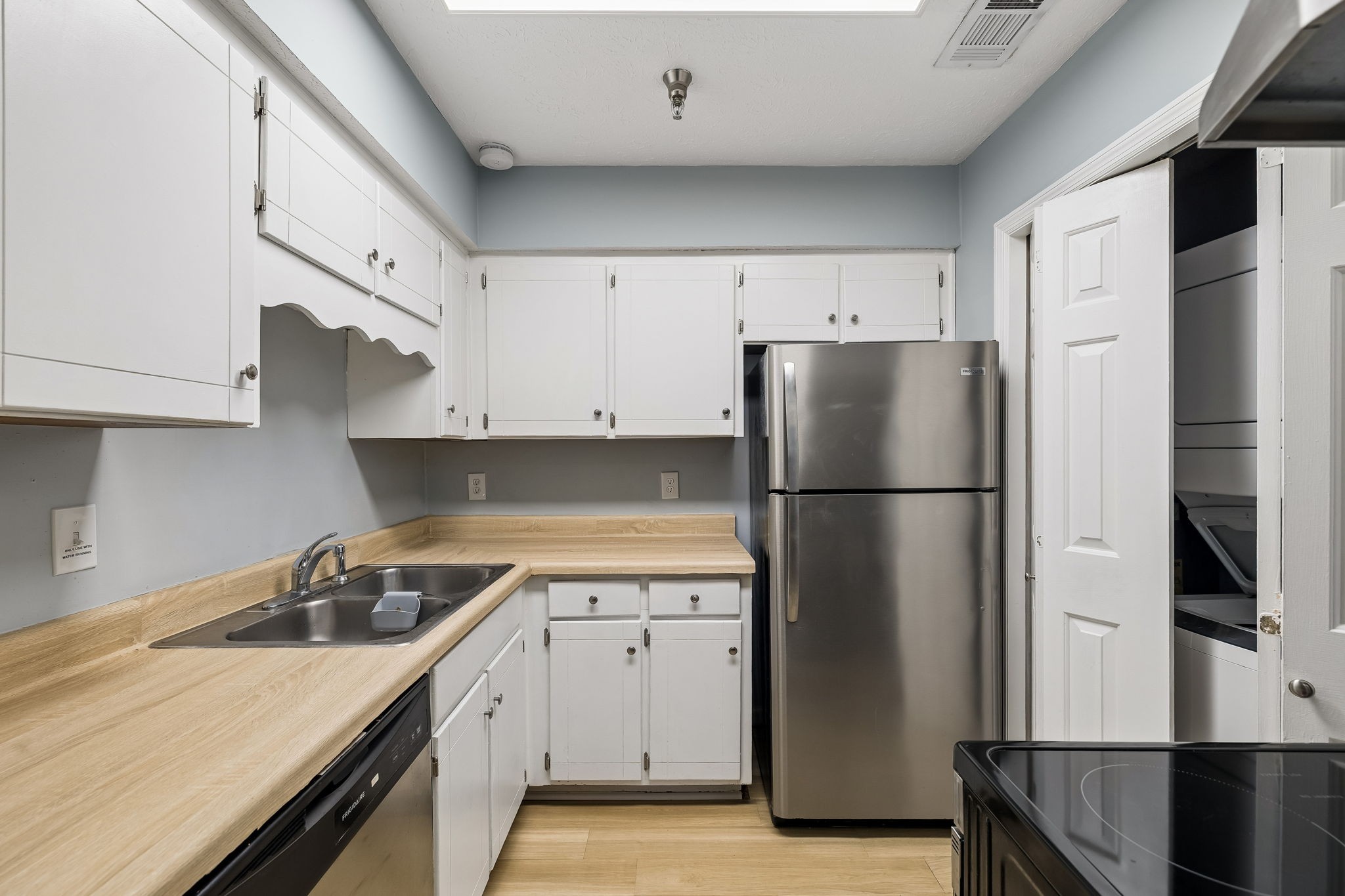 1808 State St 101 — photo